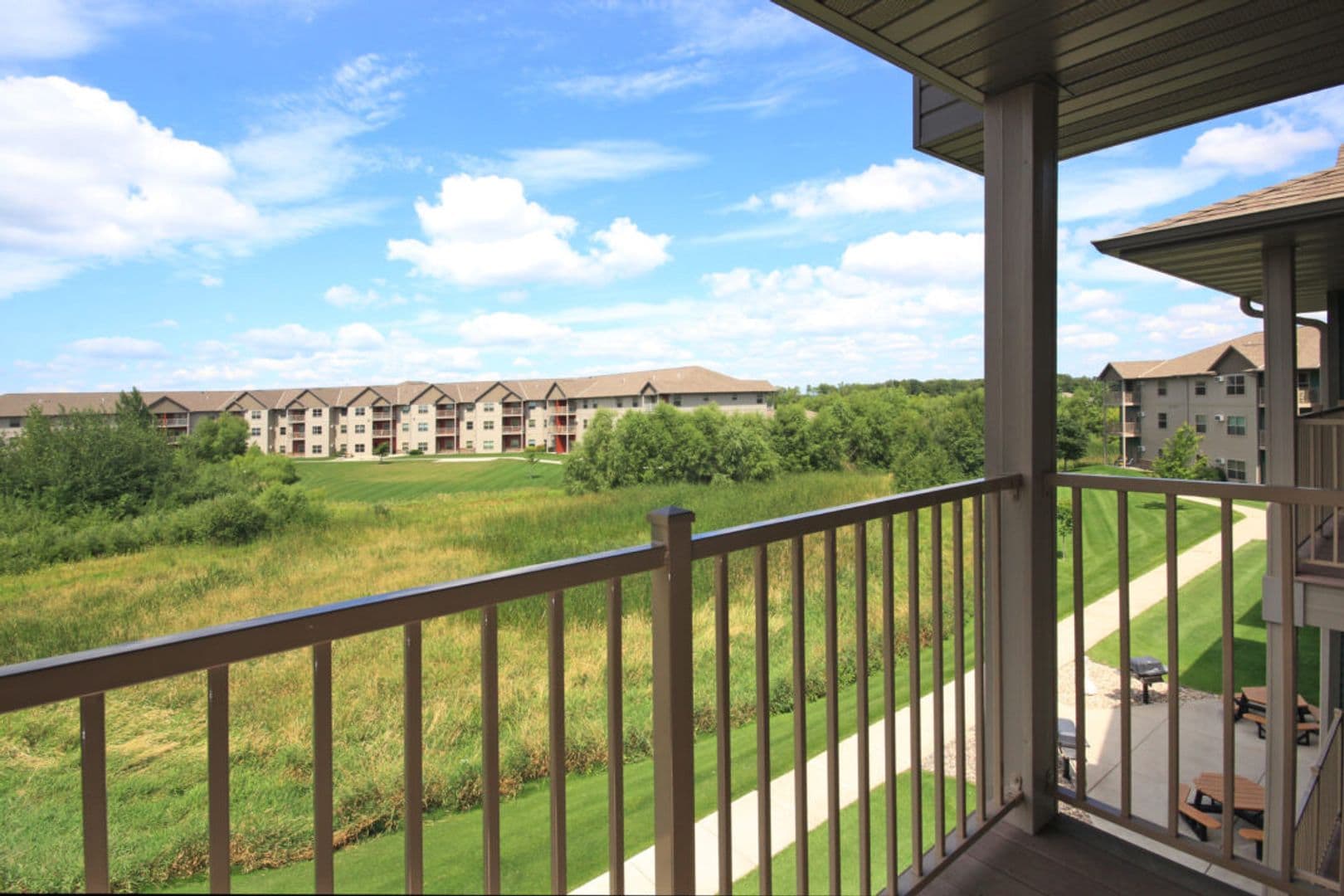 Alexandria Apartment: 4541 & 4727 Arbor Crossing SE