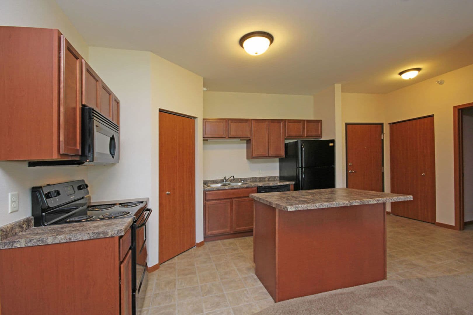Alexandria Apartment: 4541 & 4727 Arbor Crossing SE
