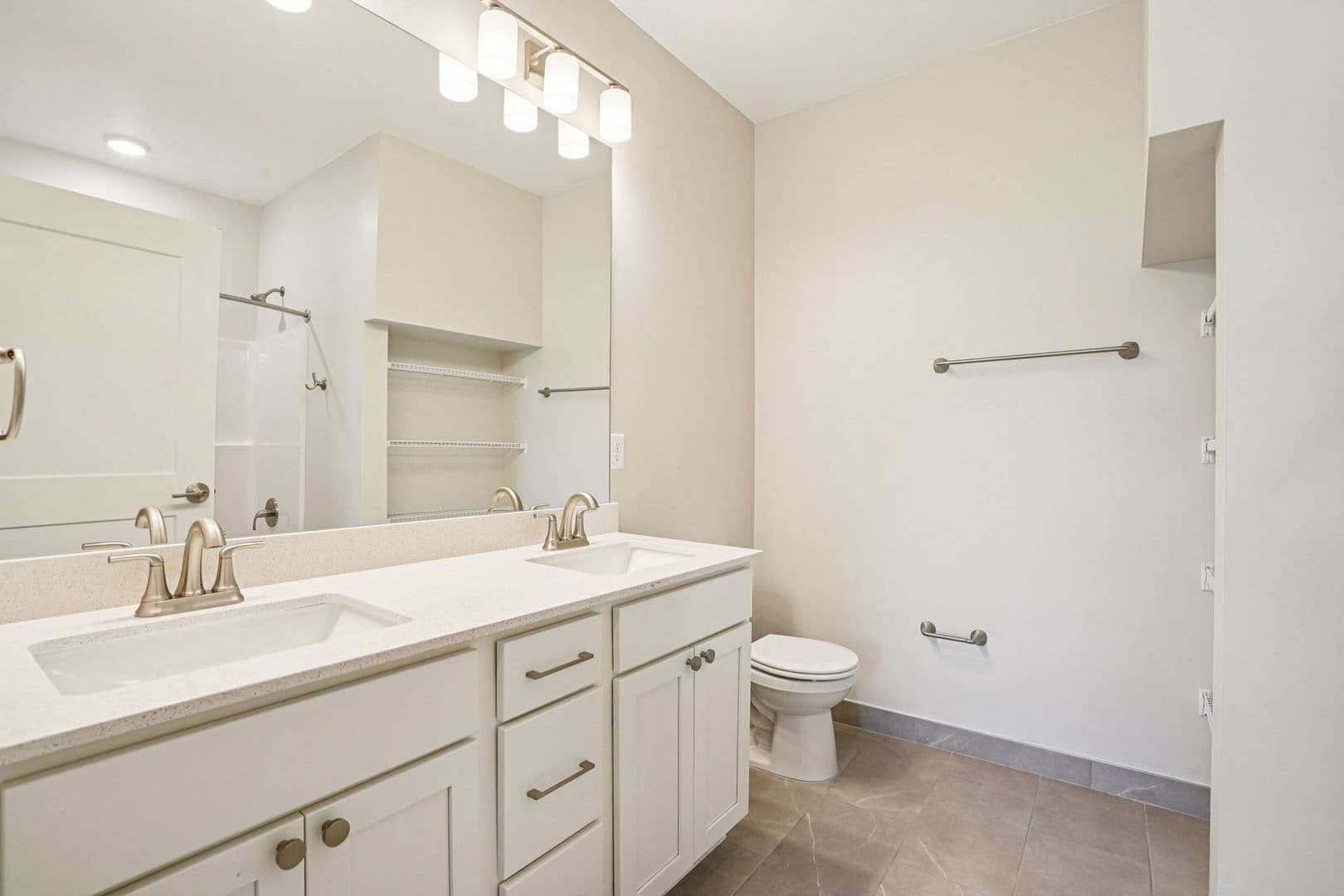 River Falls Apartment: 1496 Pebble Trail