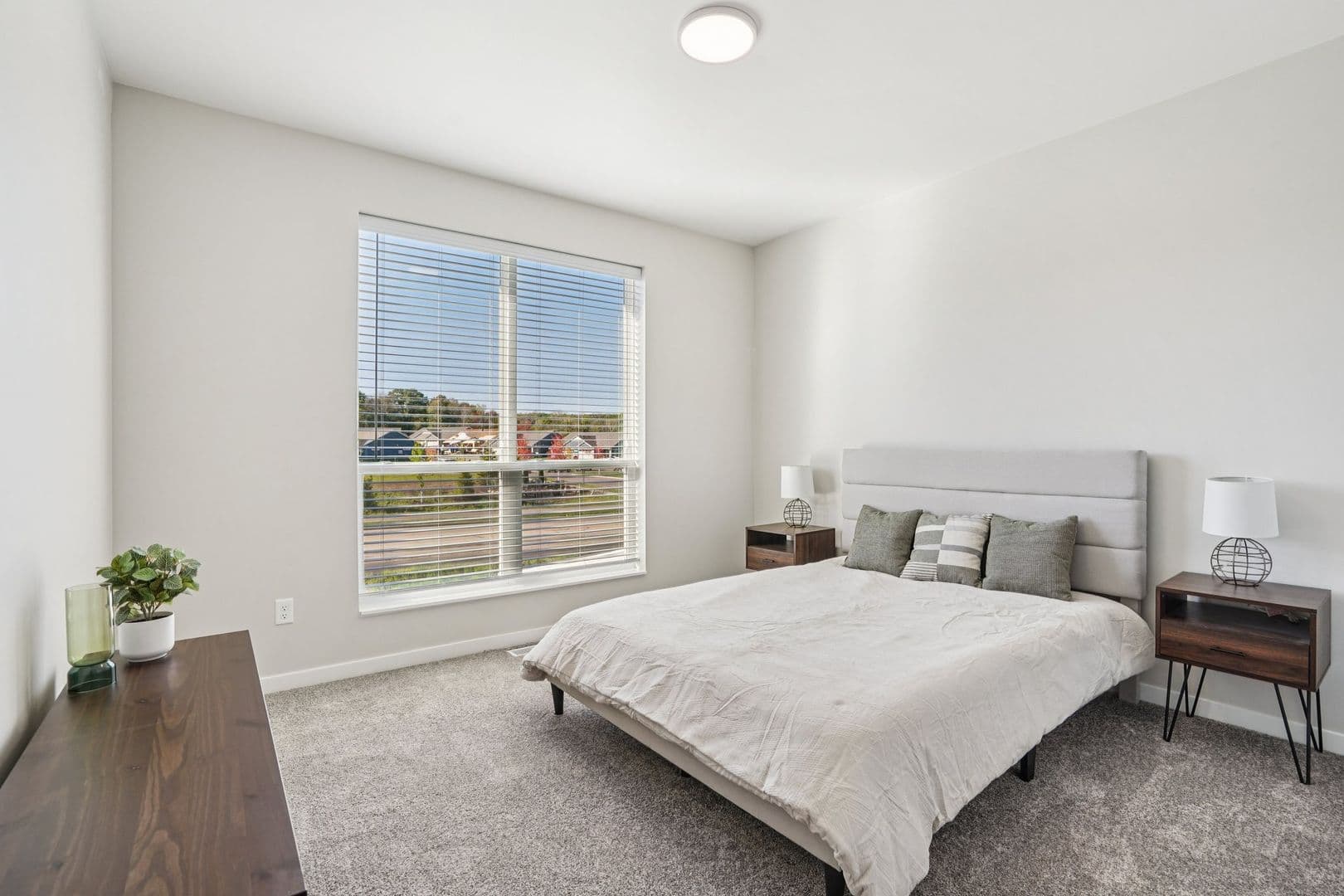 River Falls Apartment: 1496 Pebble Trail