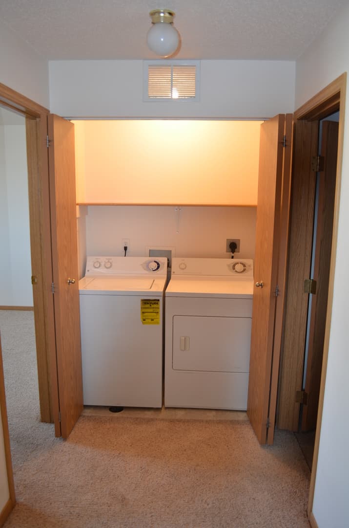 Fargo Apartment: 1910 49th St. S.