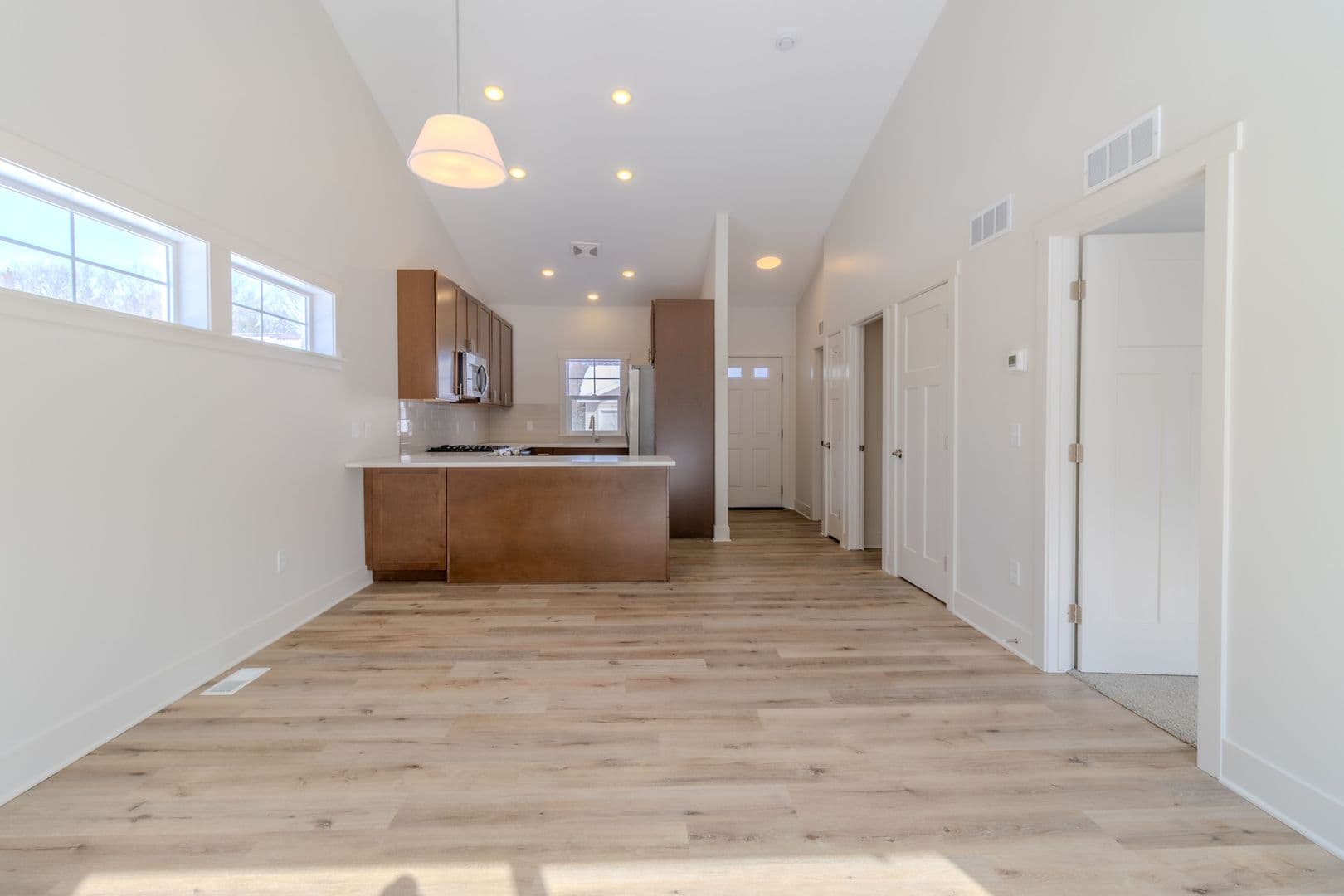 Traverse City Apartment: 1548 Simsbury St.