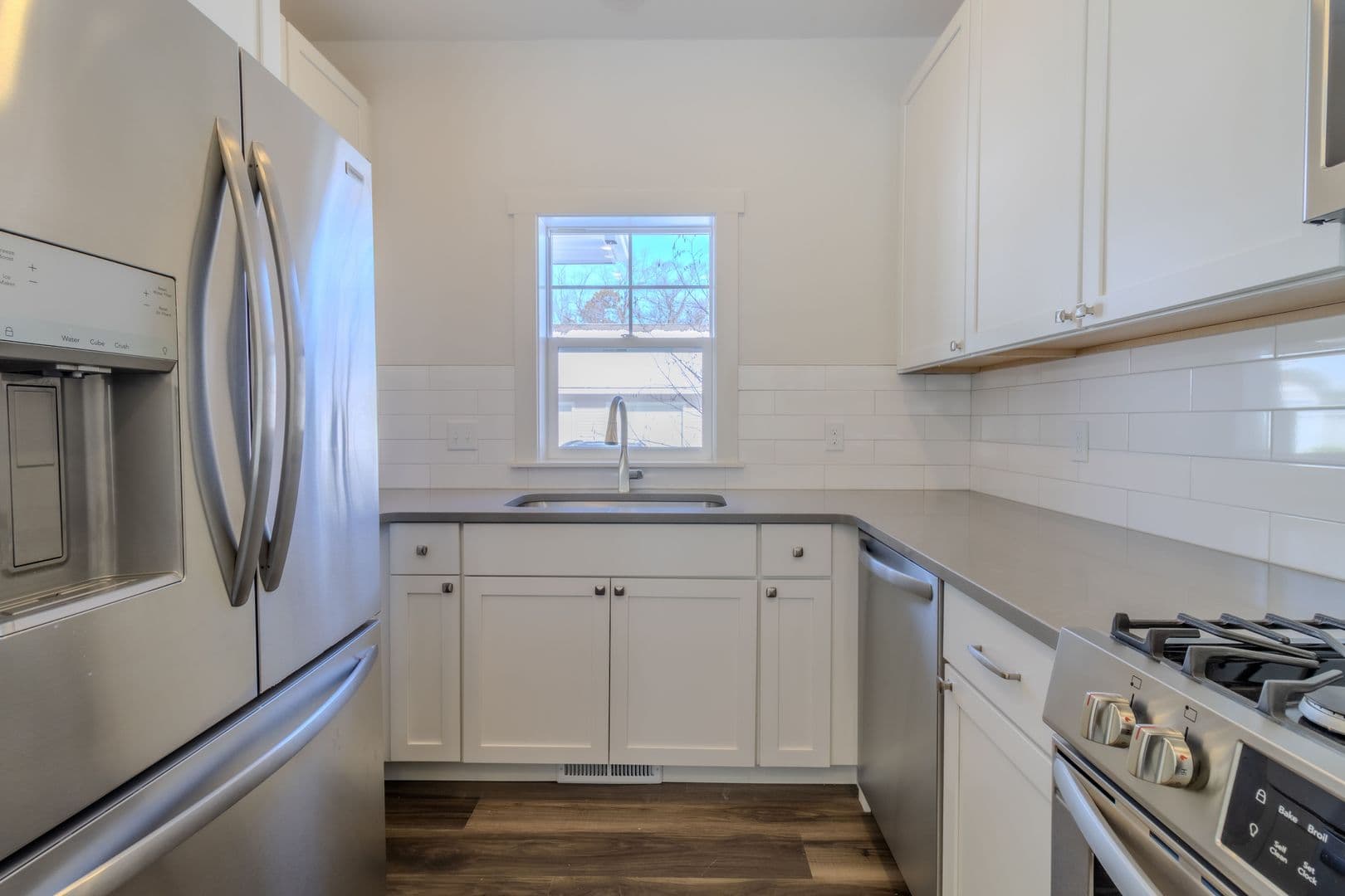 Traverse City Apartment: 1548 Simsbury St.