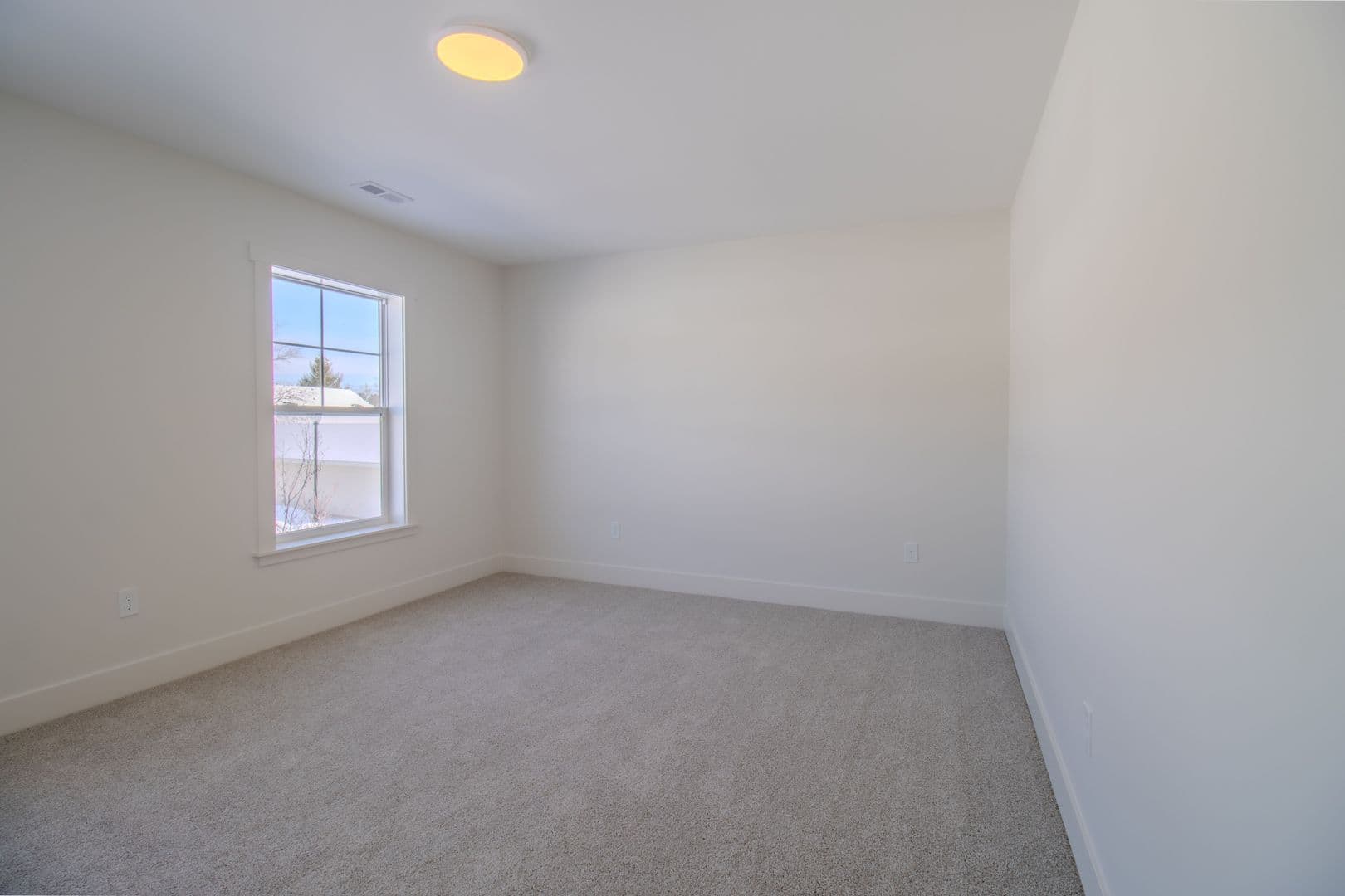 Traverse City Apartment: 1548 Simsbury St.