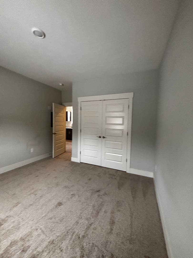 Traverse City Apartment: 822 Floresta St.