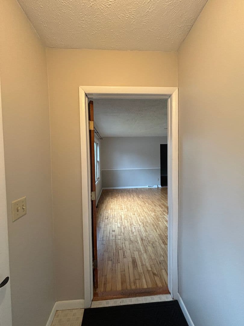 Gaylord House: 414 E Main St