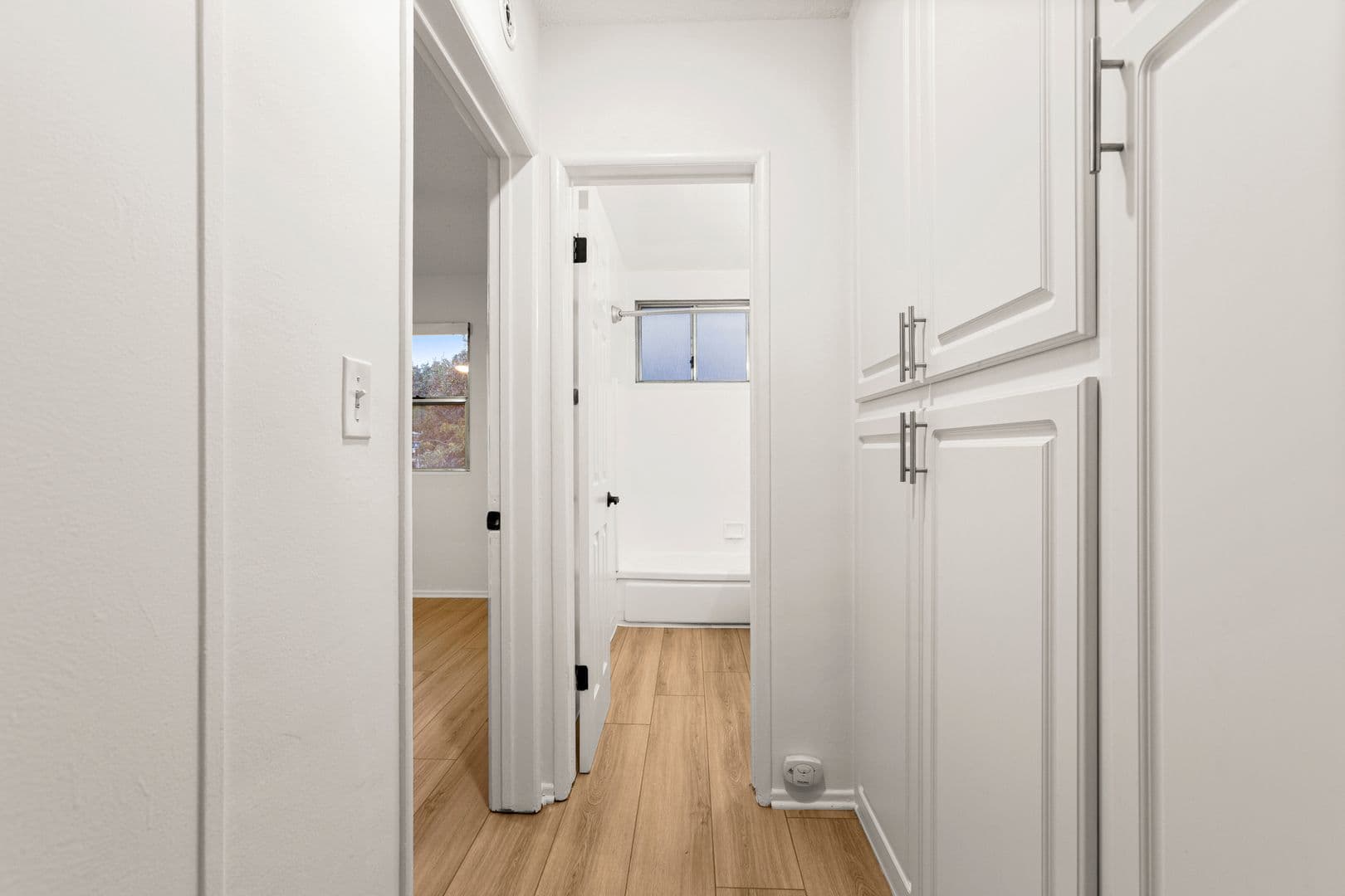Los Angeles Apartment: 1254 North Orange Drive