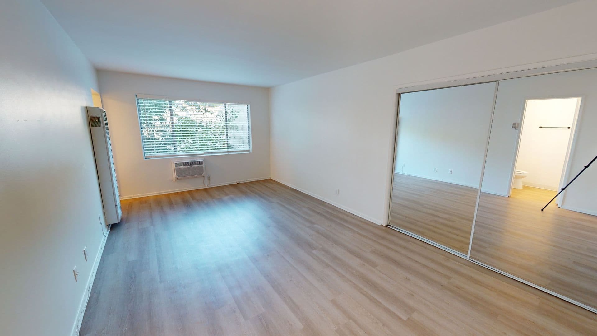 West Hollywood Apartment: 1001 North Gardner Street