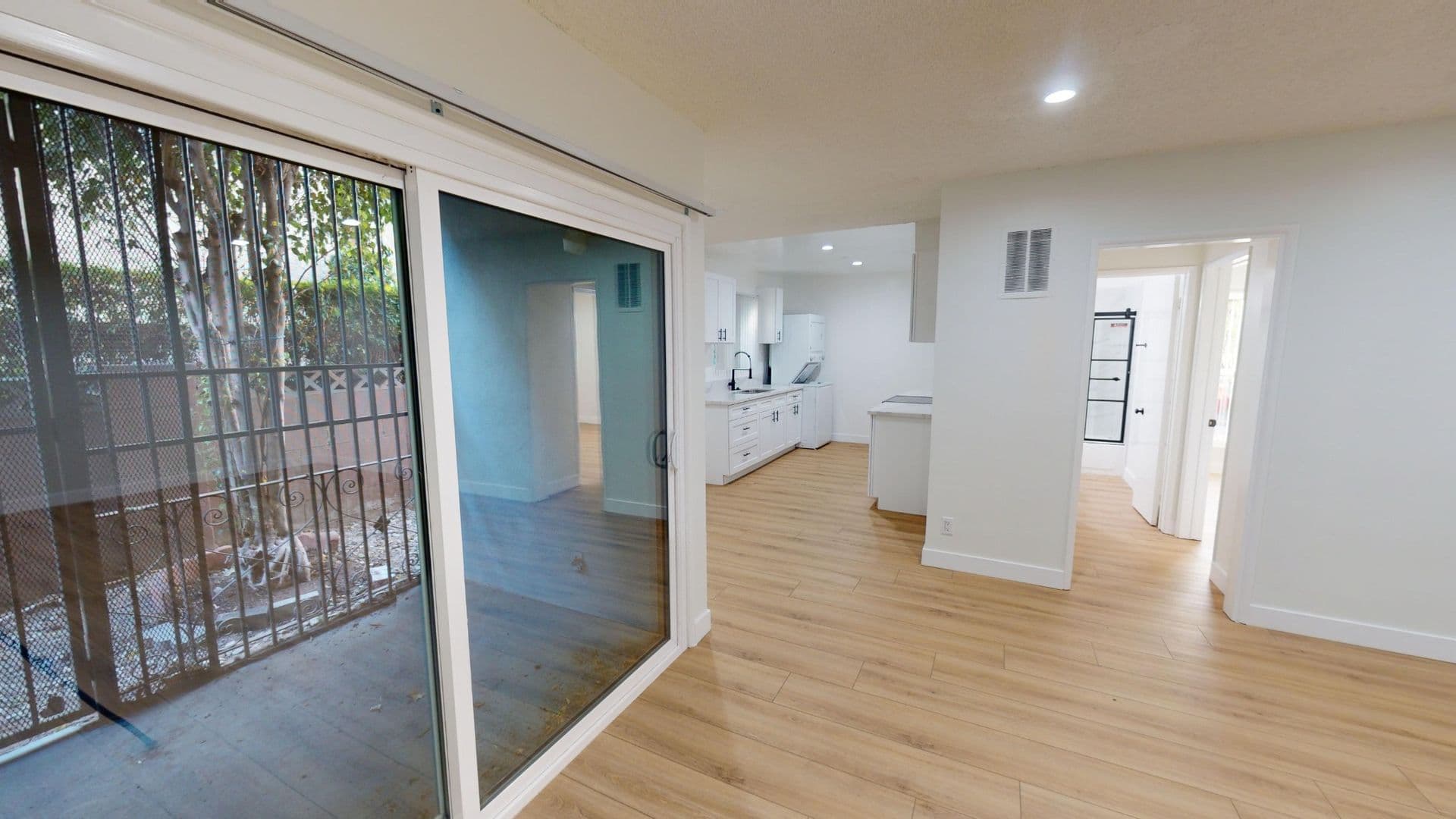 Valley Village Apartment: 12159 Magnolia Boulevard