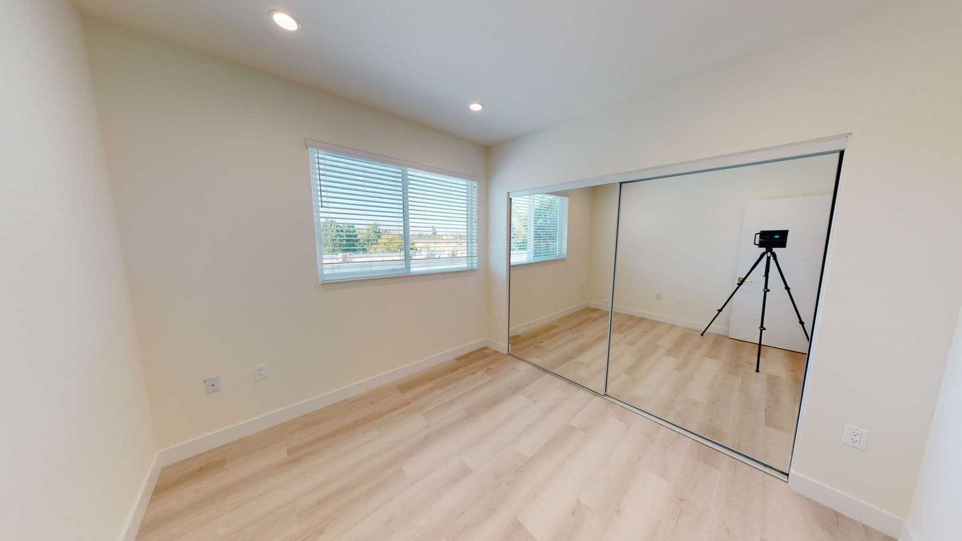 CANOGA PARK Apartment: 7043 JORDAN AVE