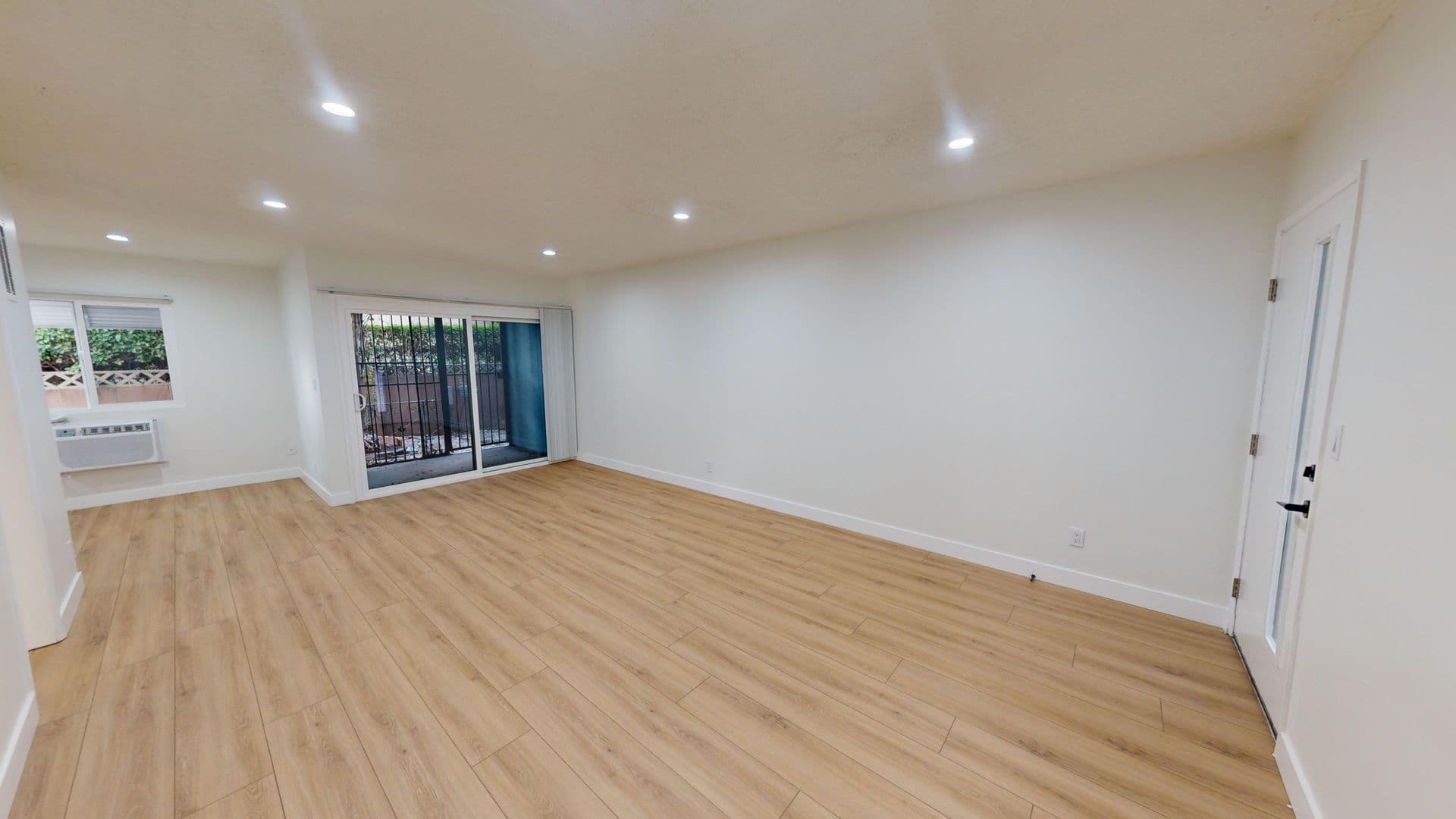 Valley Village Apartment: 12159 Magnolia Boulevard