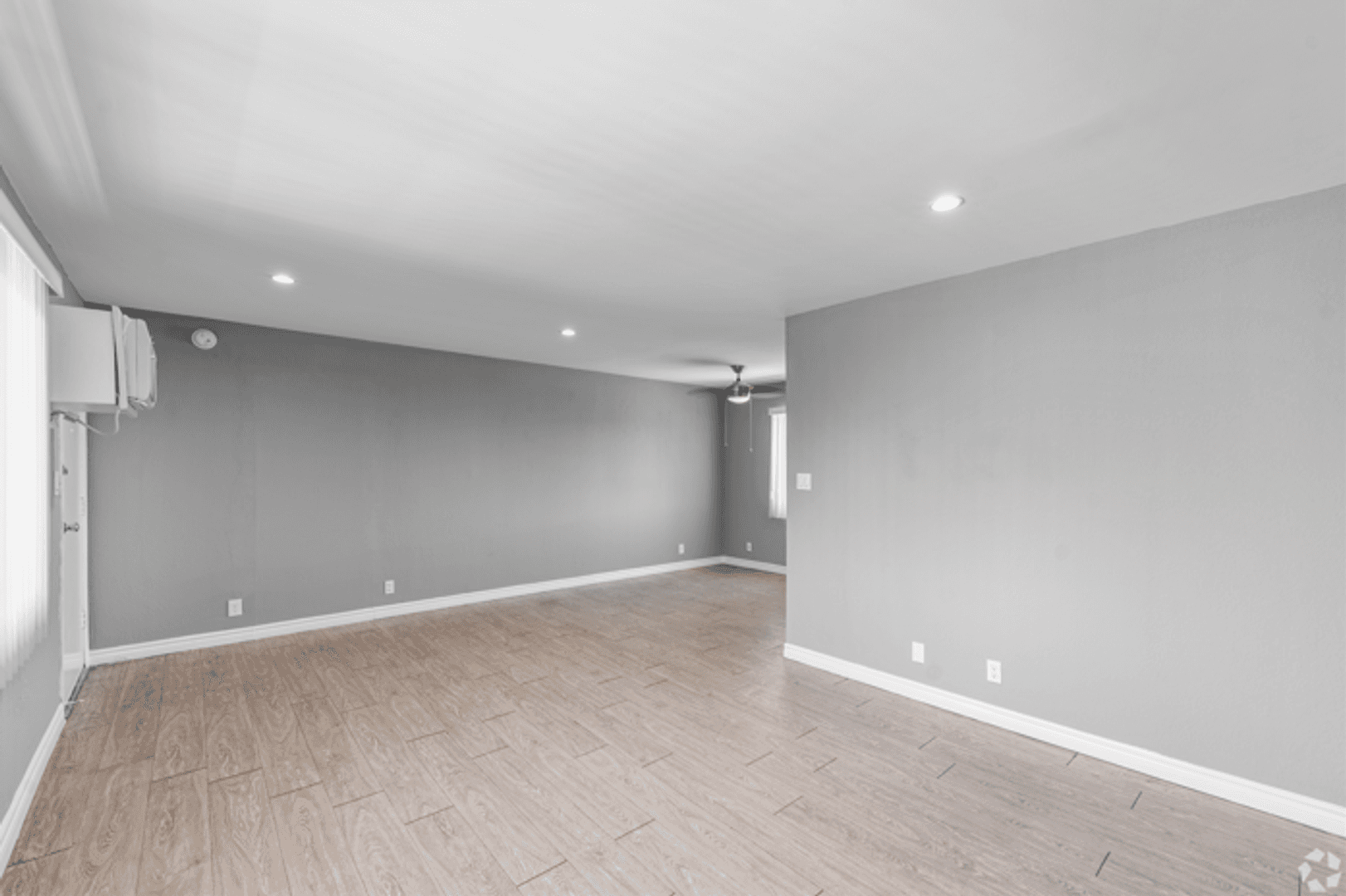 RESEDA Apartment: 8155 RESEDA BLVD.,
