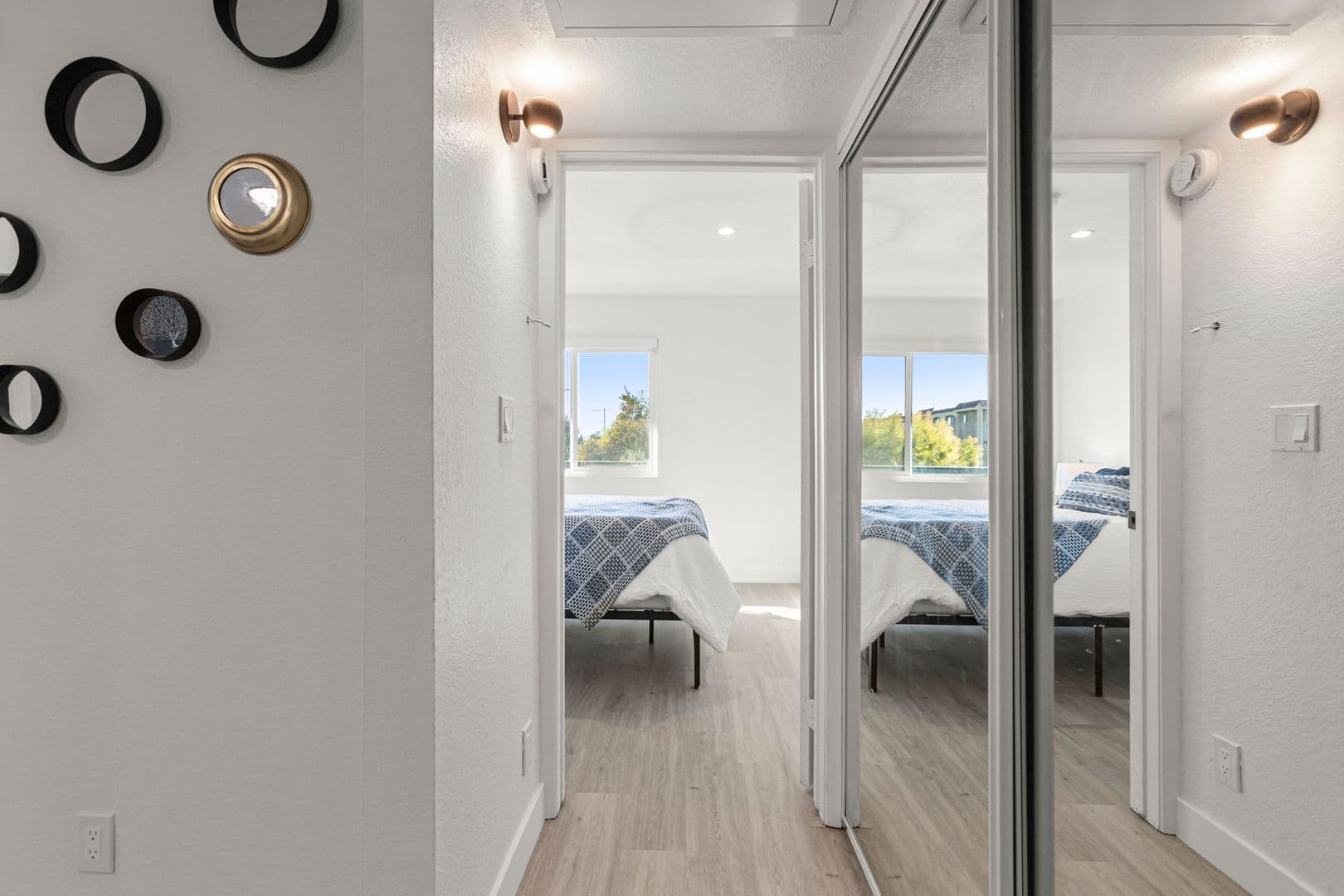 Northridge Apartment: 8803 Darby Avenue,