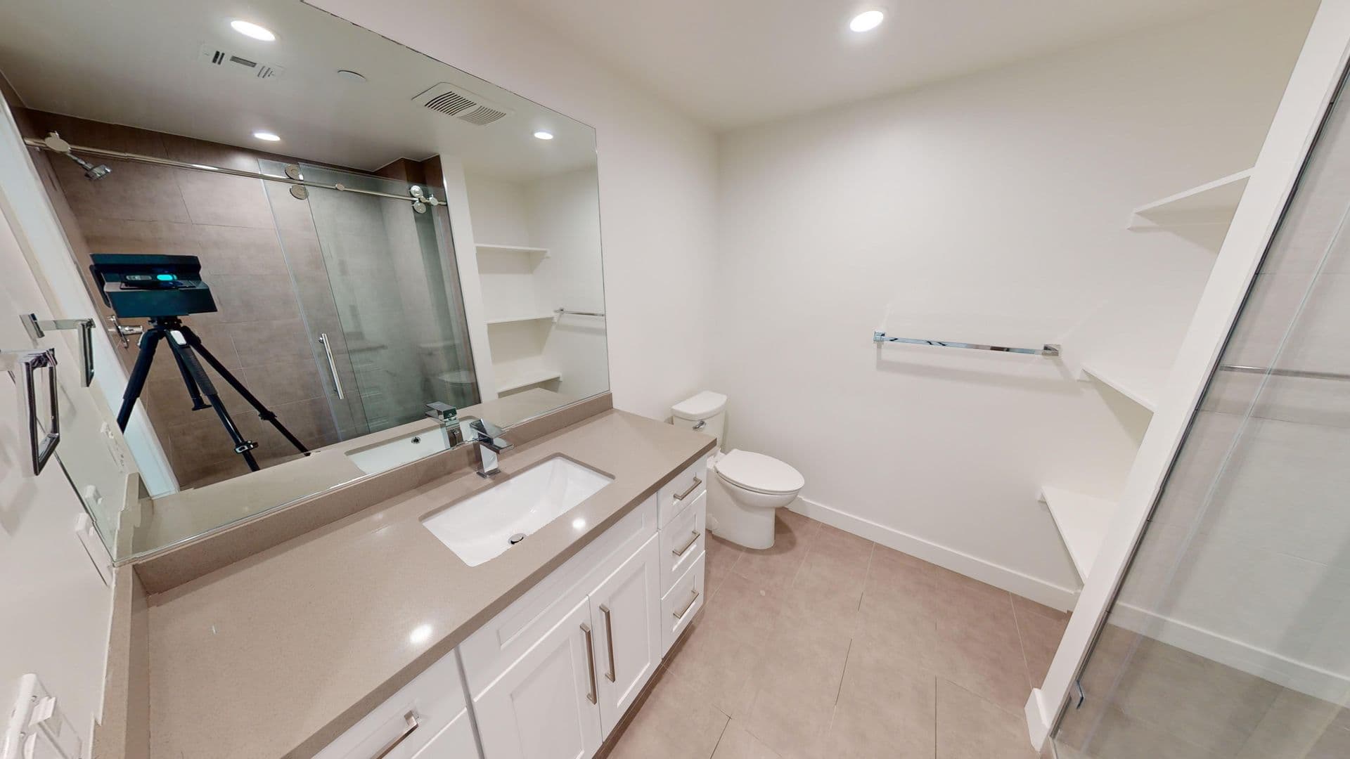 Studio City Apartment: 12905 Landale Street