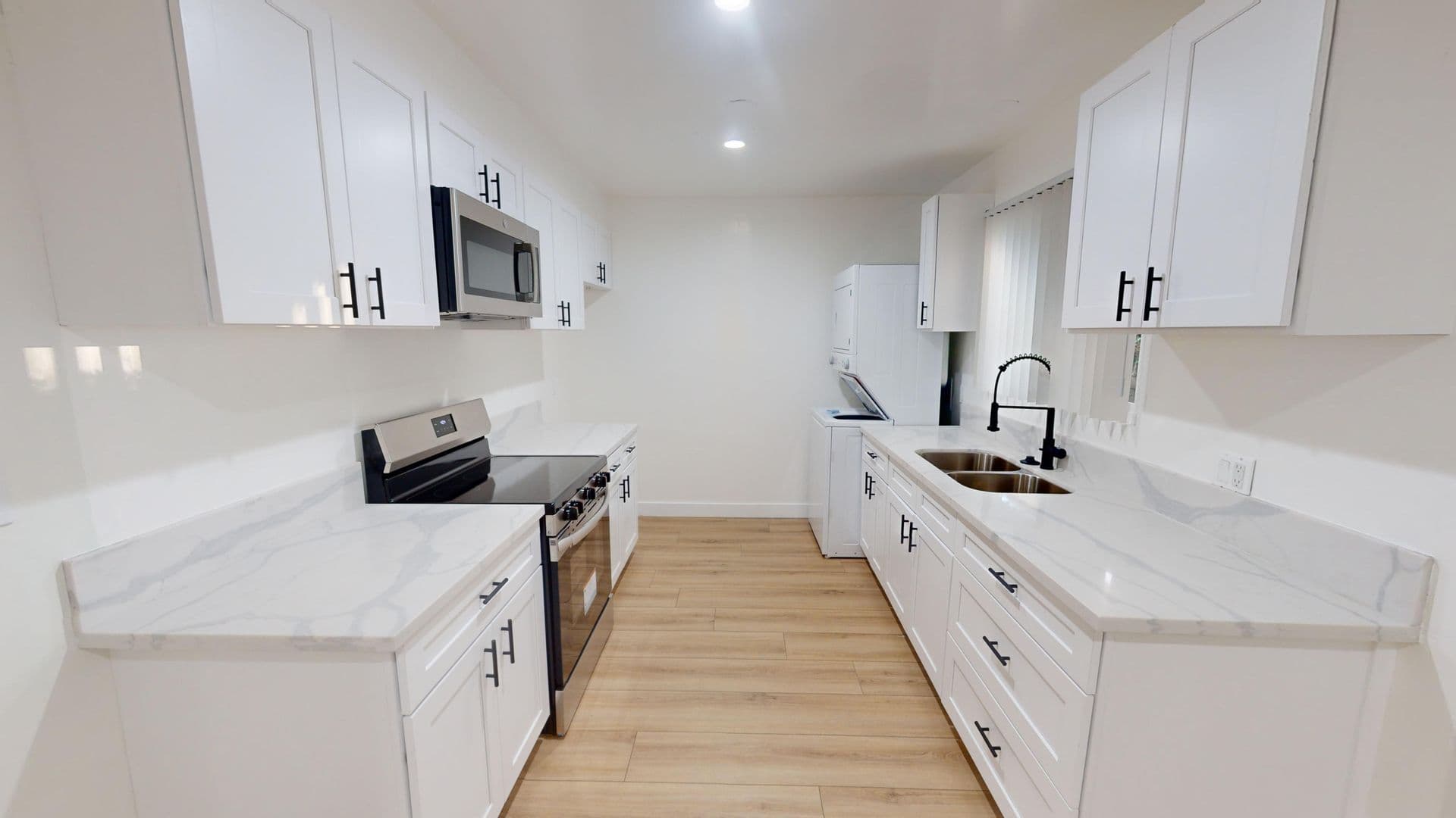 Valley Village Apartment: 12159 Magnolia Boulevard