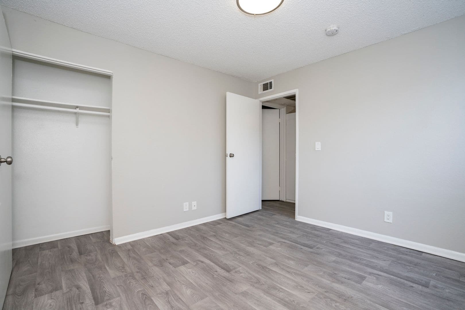 Los Angeles Apartment: 117 South Avenue 64