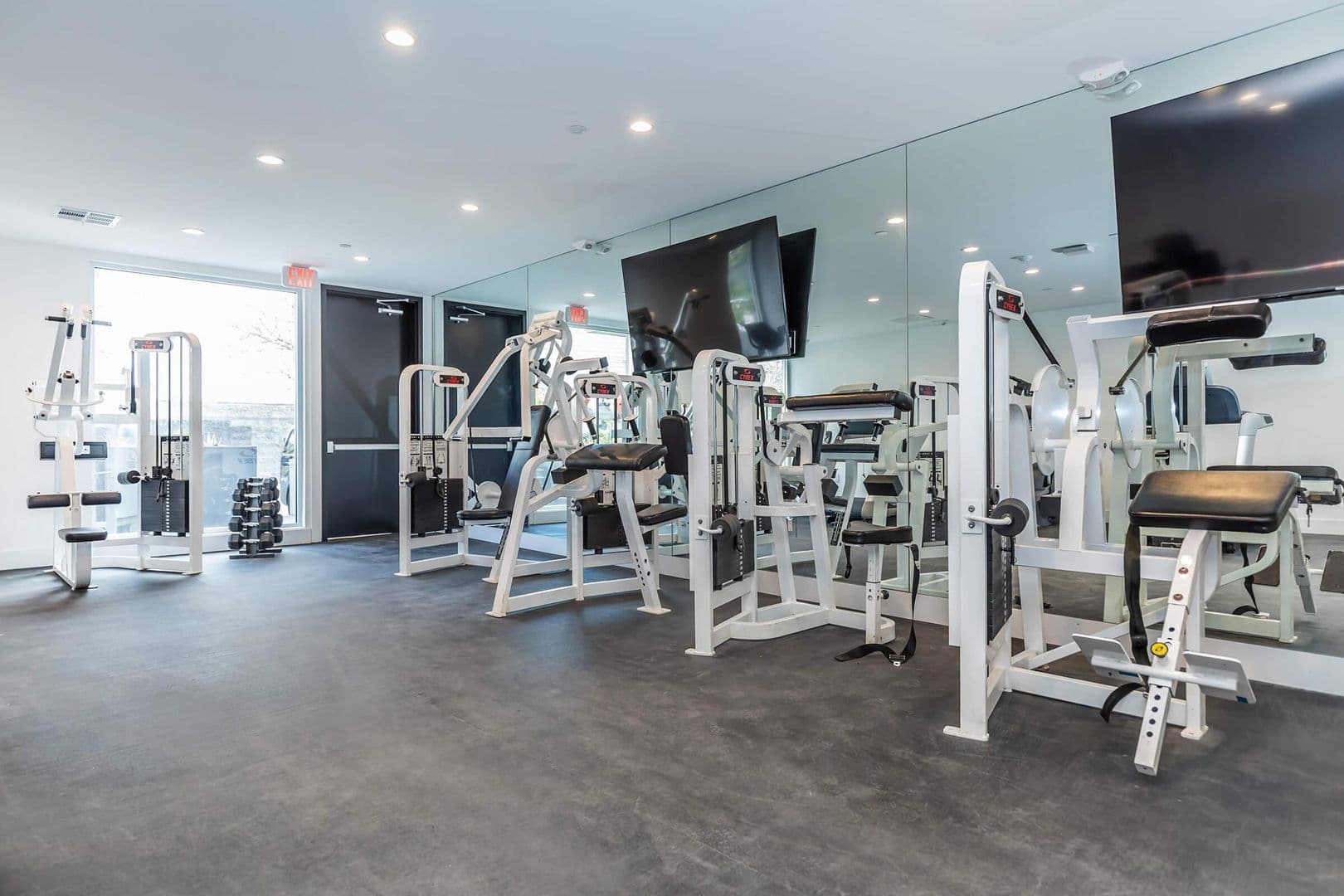 North Hollywood Apartment: 5525 Case Avenue