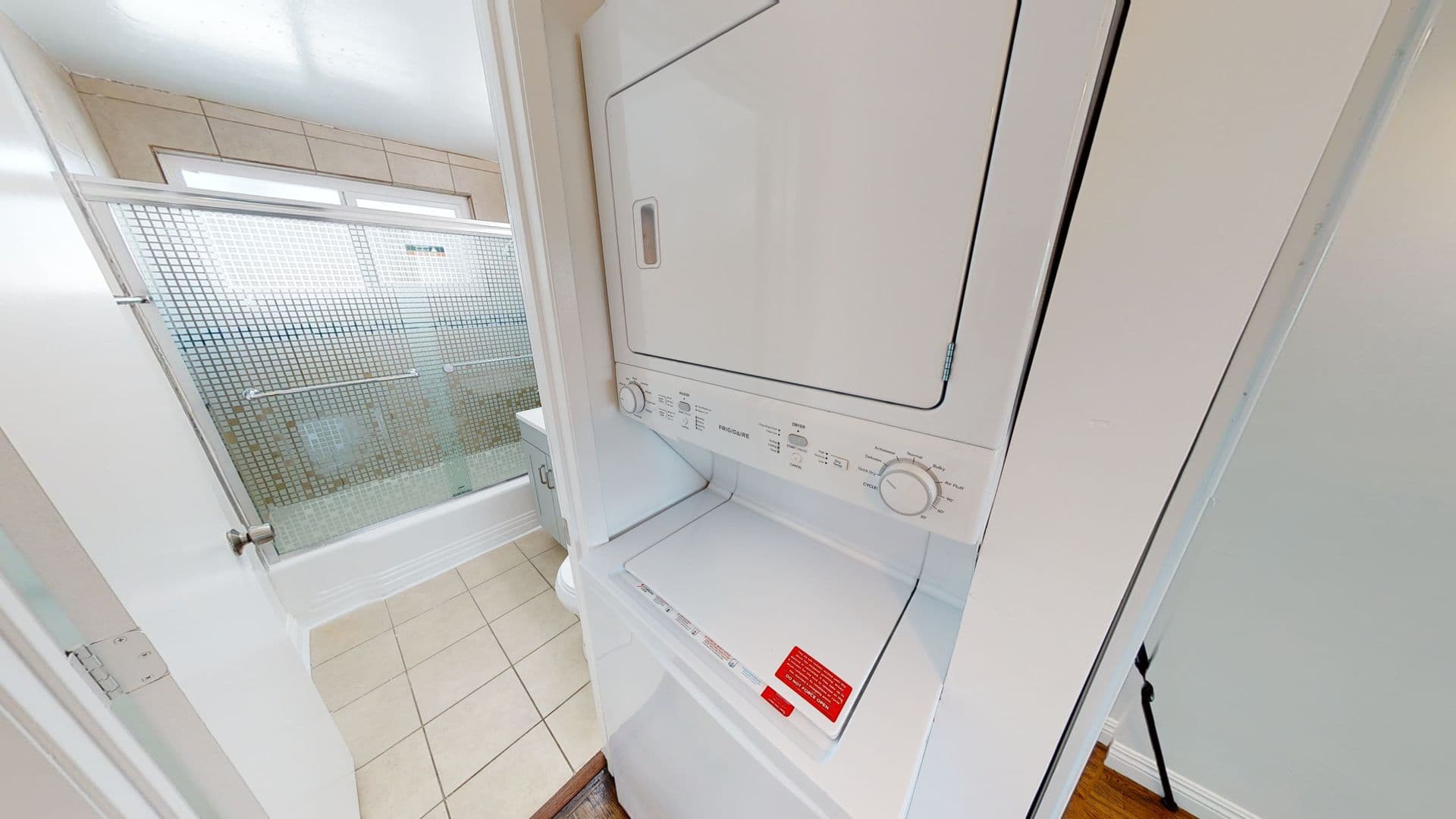 INGLEWOOD Apartment: 616 KEW ST.,
