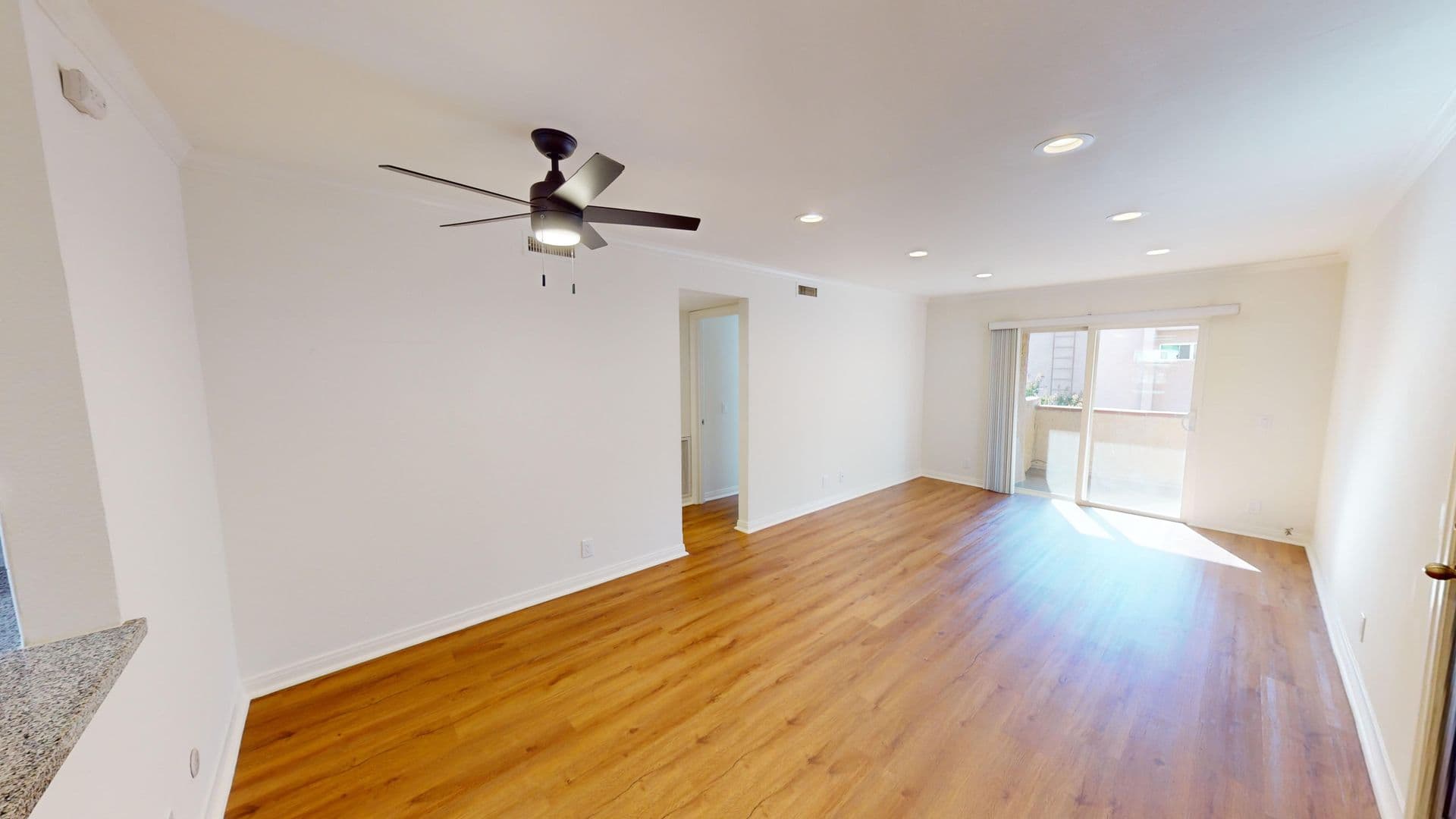 West Hills Apartment: 22833 Vanowen Street