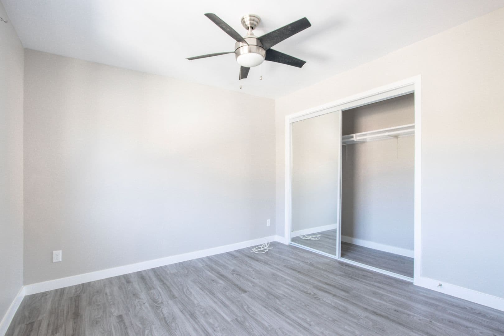 Los Angeles Apartment: 2641 Alice Street