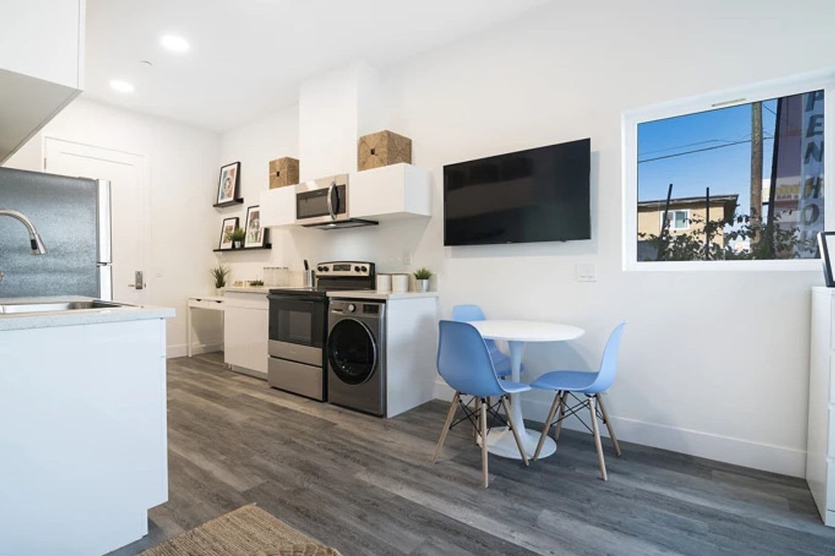 Gardena Apartment: 13919 South Normandie Avenue