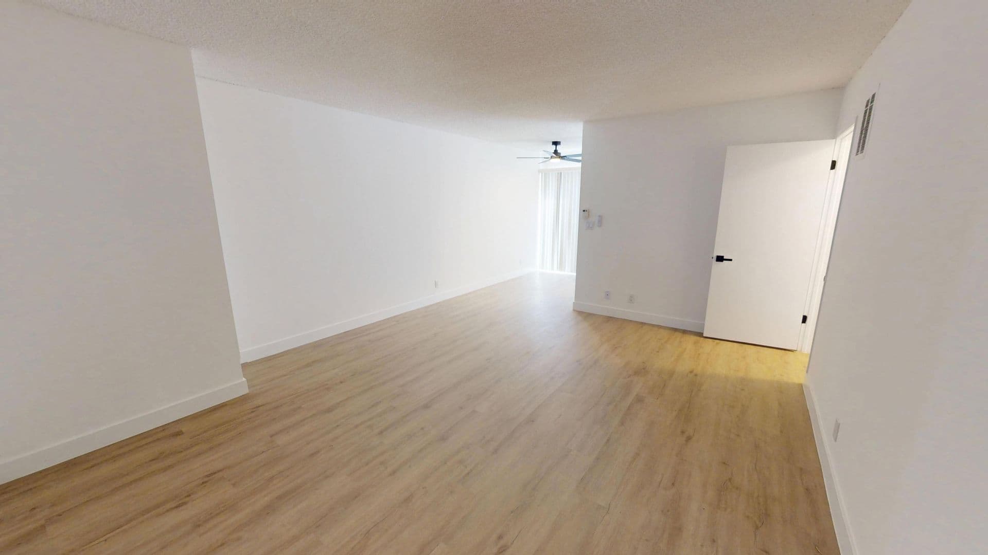 Los Angeles Apartment: 5825 - 5831 W. Pico Boulevard
