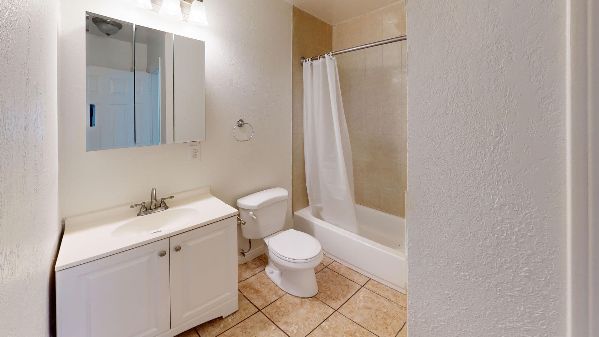 INGLEWOOD Apartment: 205 E. PLYMOUTH STREET