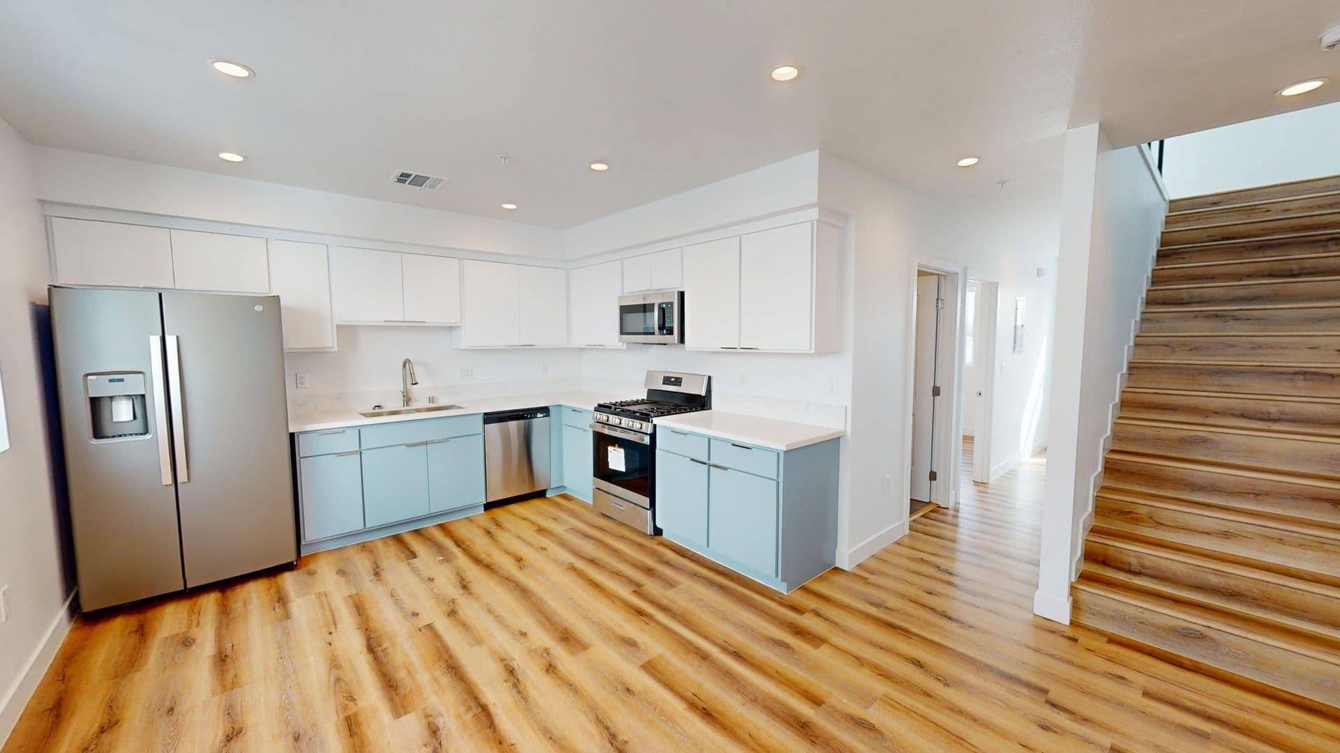 North Hollywood Apartment: 6238 Beck Avenue