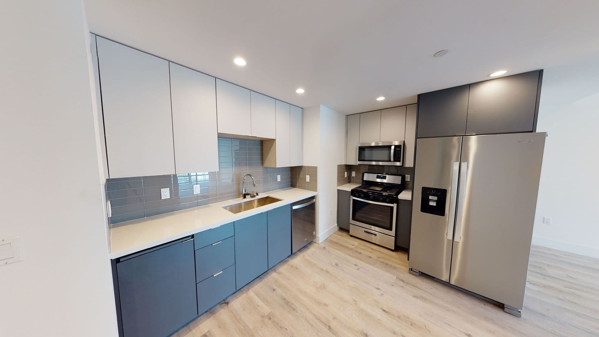 North Hollywood Apartment: 5525 Case Avenue