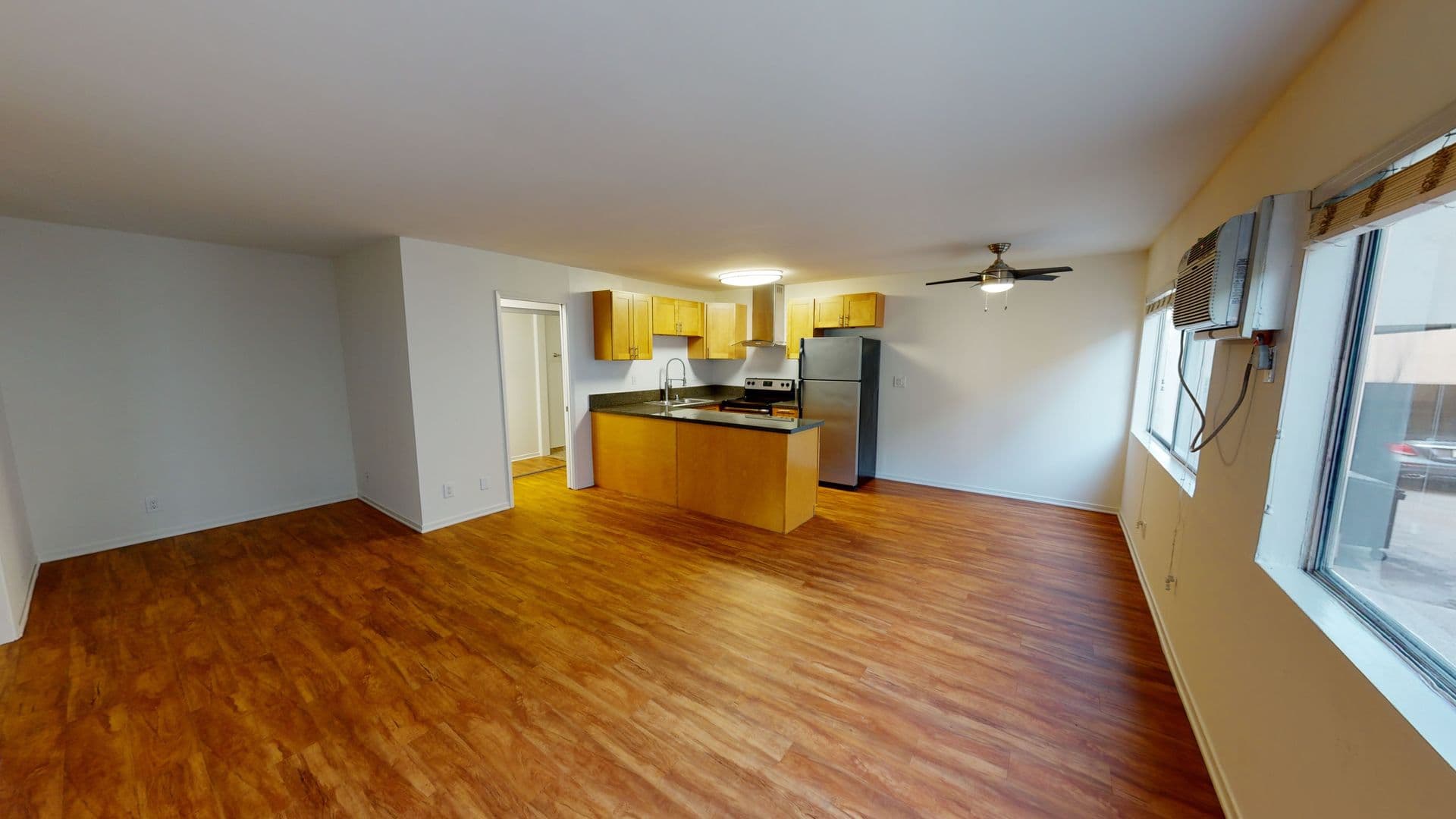 LOS ANGELES Apartment: 6331 ORANGE ST.