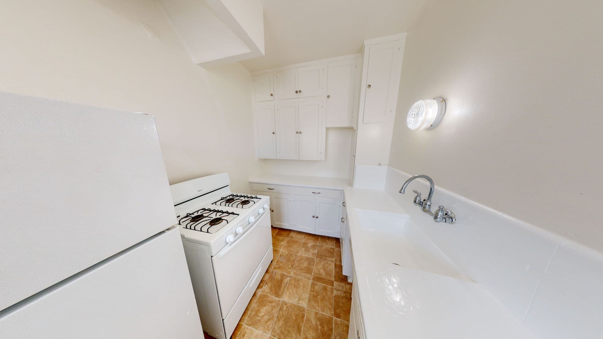 SOUTH PASADENA Apartment: 1821 FREMONT AVE.,