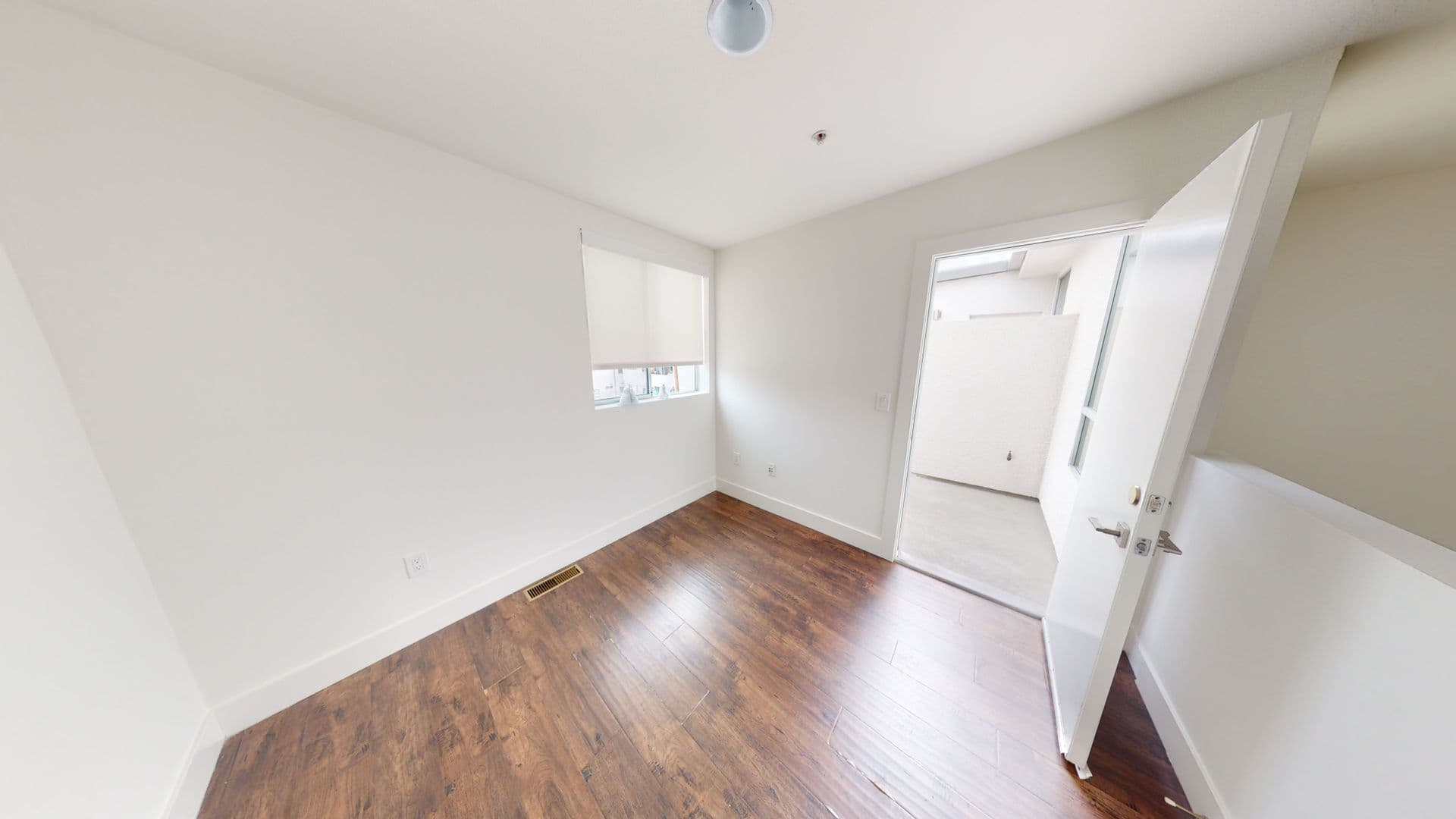 Los Angeles Apartment: 4270 S. Lindblade Drive