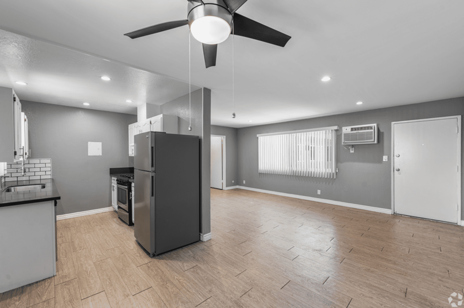 RESEDA Apartment: 8155 RESEDA BLVD.,