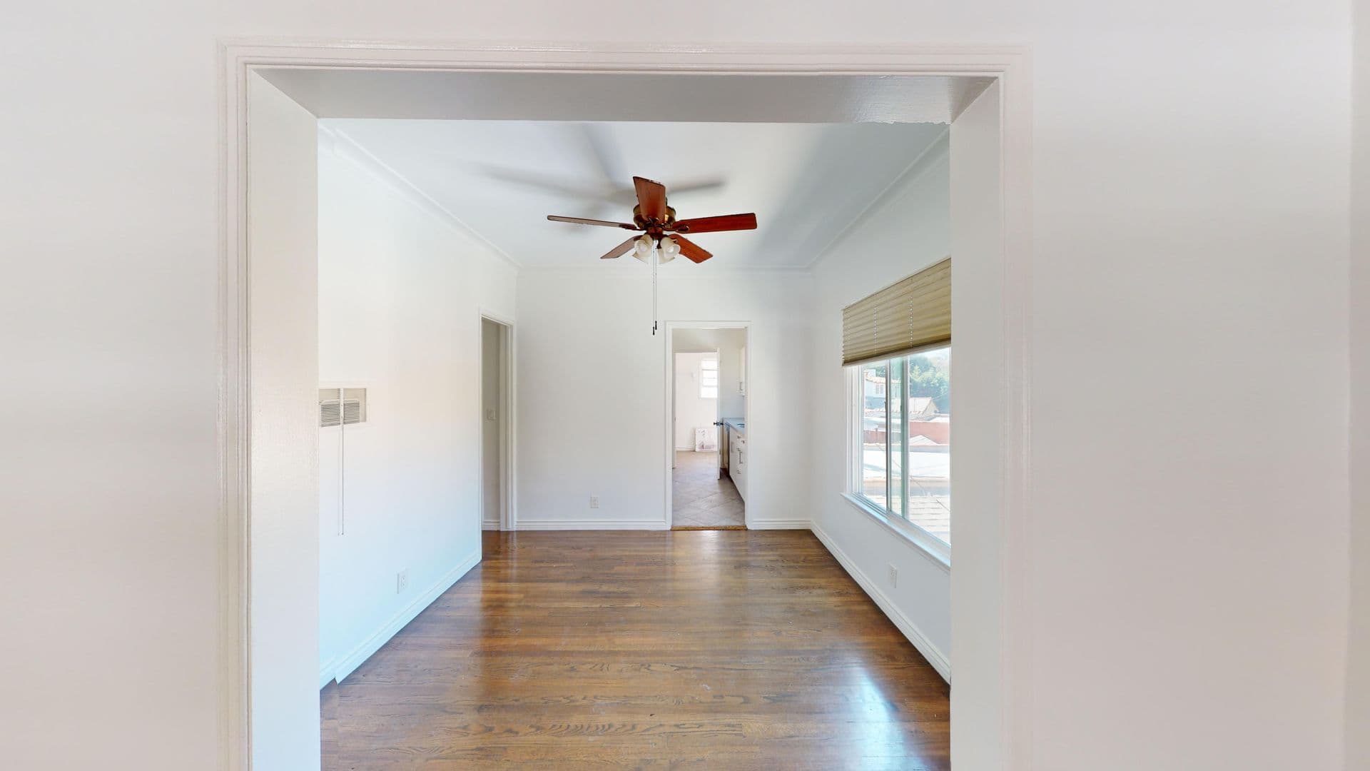 Los Angeles Apartment: 4302 Garthwaite Avenue
