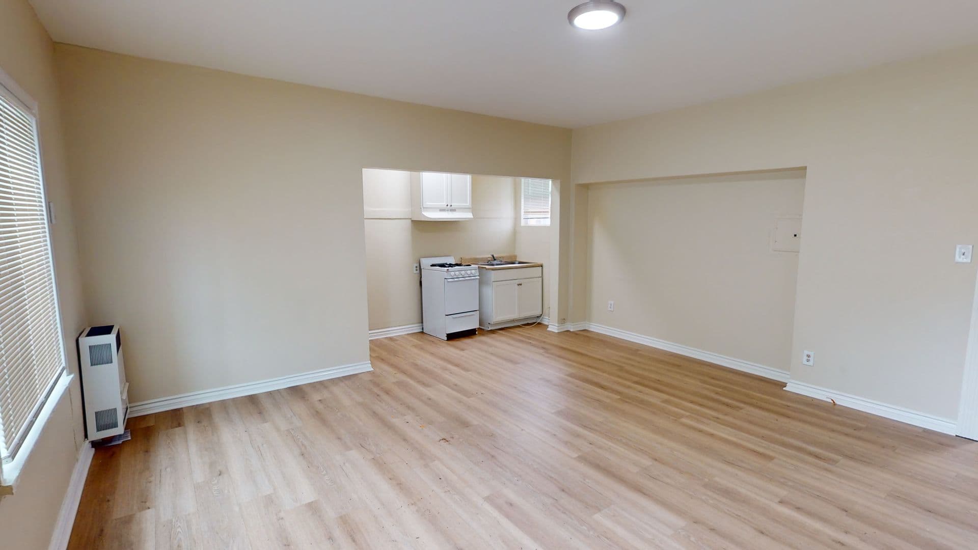 Los Angeles Apartment: 405 N. Soto Street