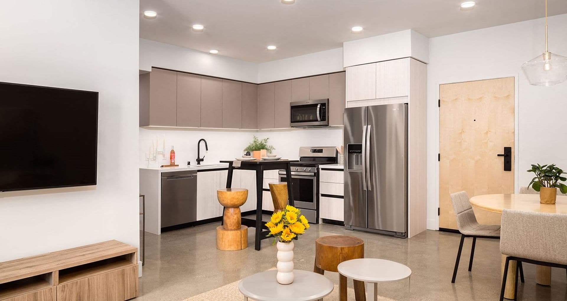 Los Angeles Apartment: 3675 Dunn Drive