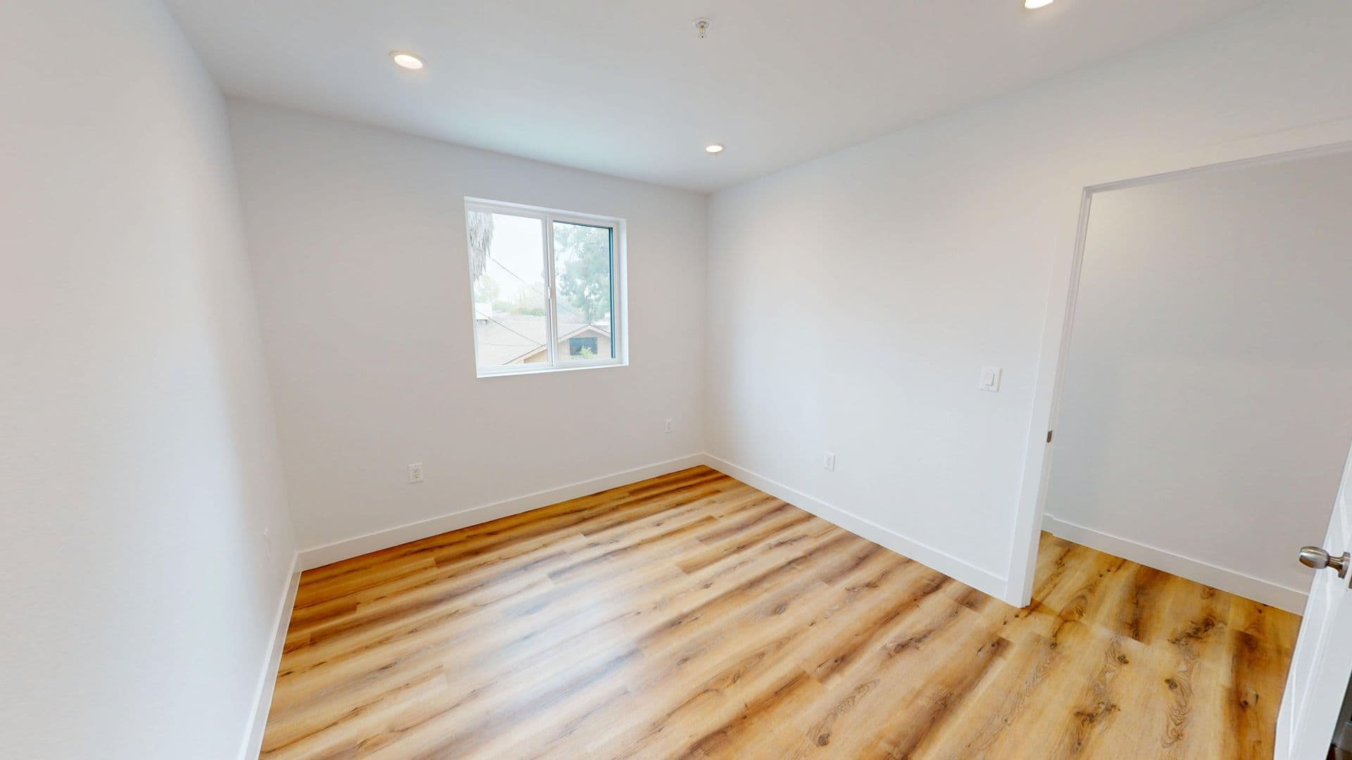North Hollywood Apartment: 6238 Beck Avenue