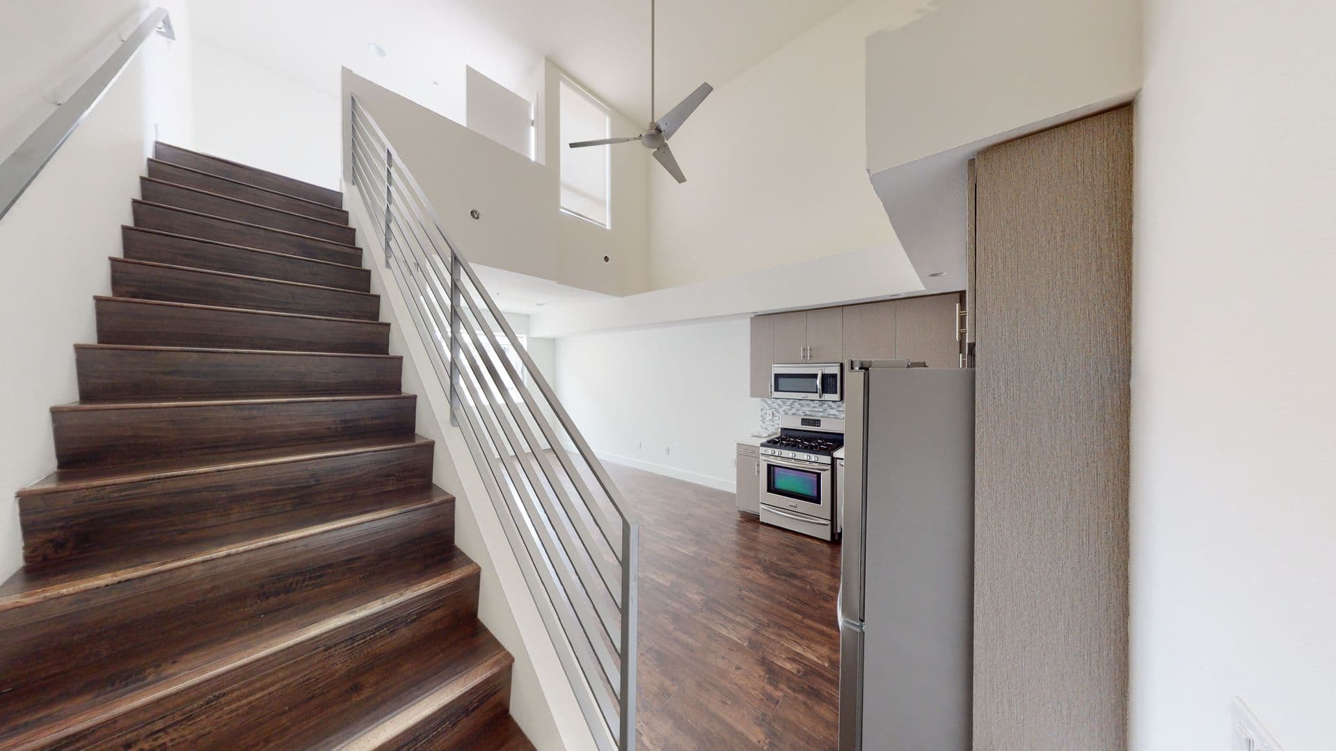 Los Angeles Apartment: 4270 S. Lindblade Drive
