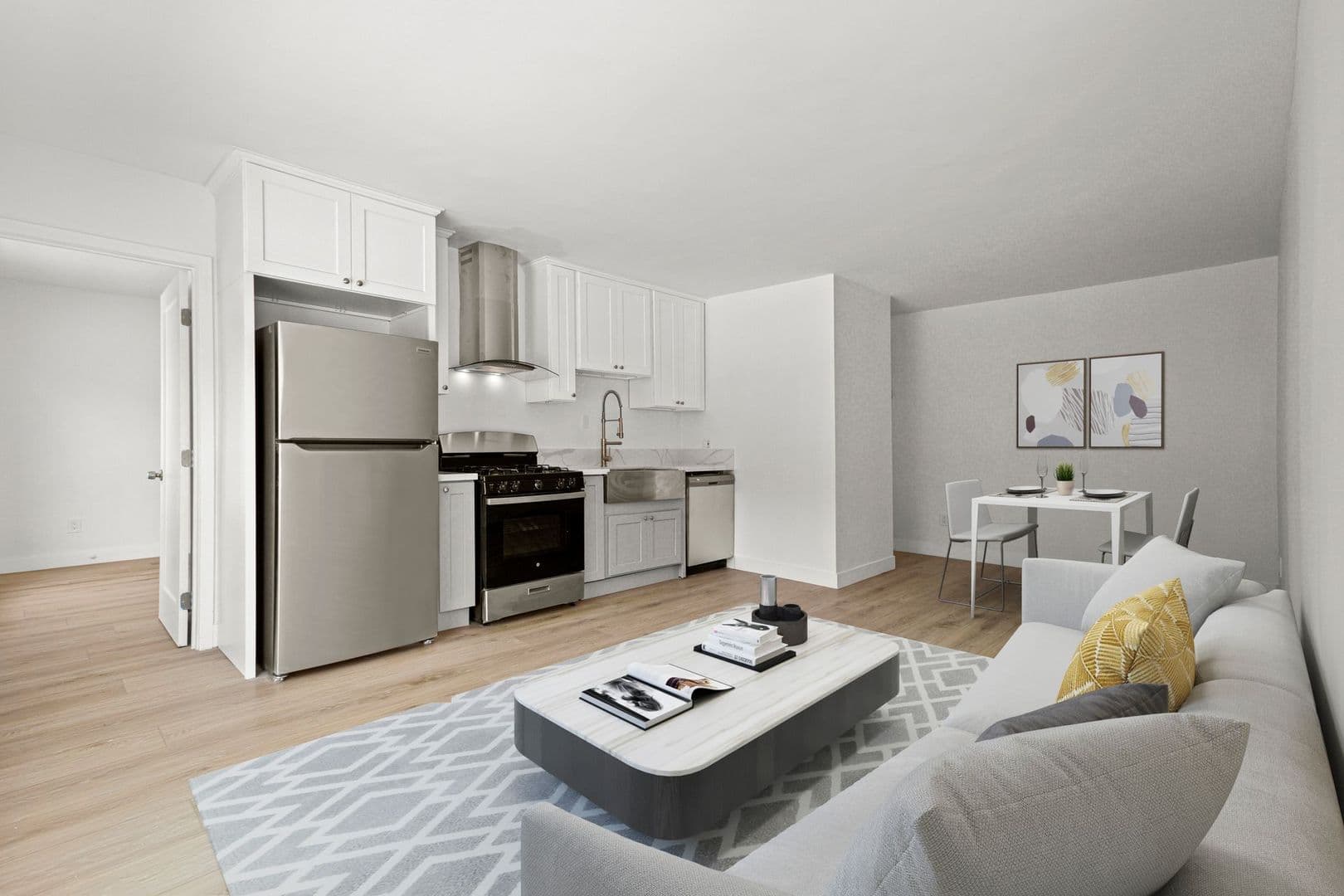 Los Angeles Apartment: 4500 Esmeralda Street