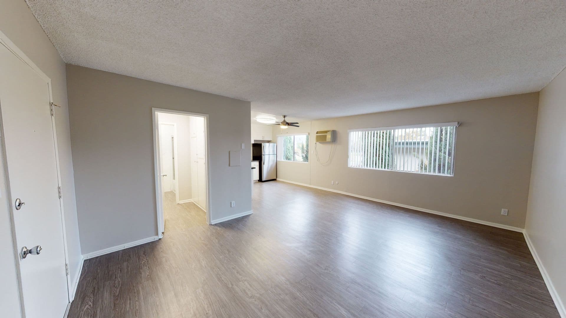 CANOGA PARK Apartment: 6822 MILWOOD AVE.,