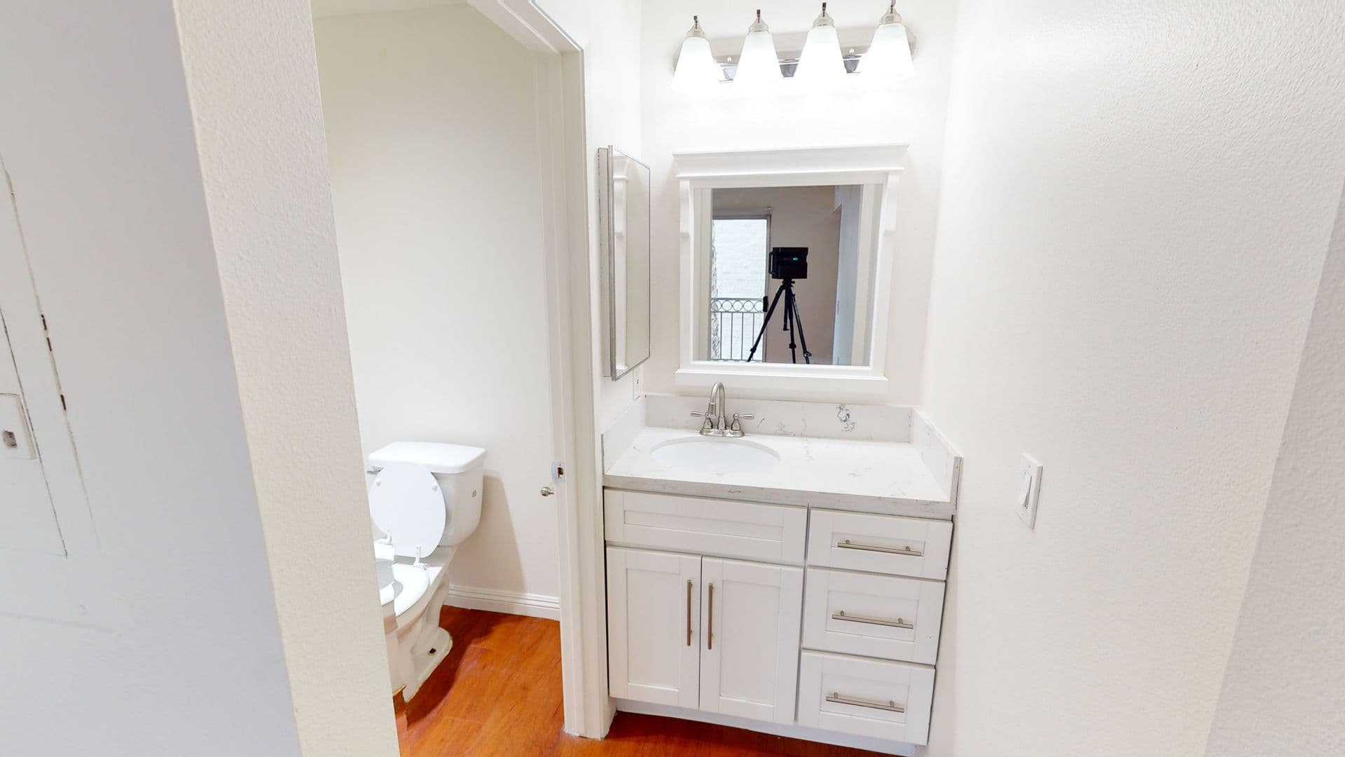 LOS ANGELES Apartment: 1530 NORTH DETROIT STREET