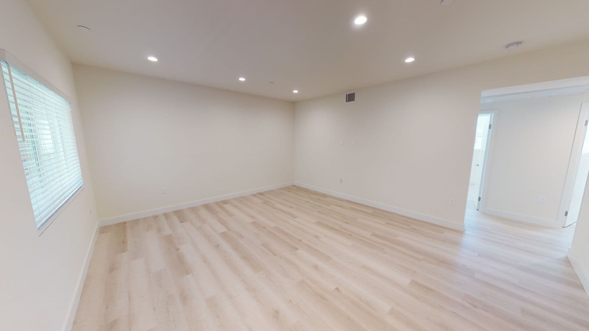 CANOGA PARK Apartment: 7043 JORDAN AVE