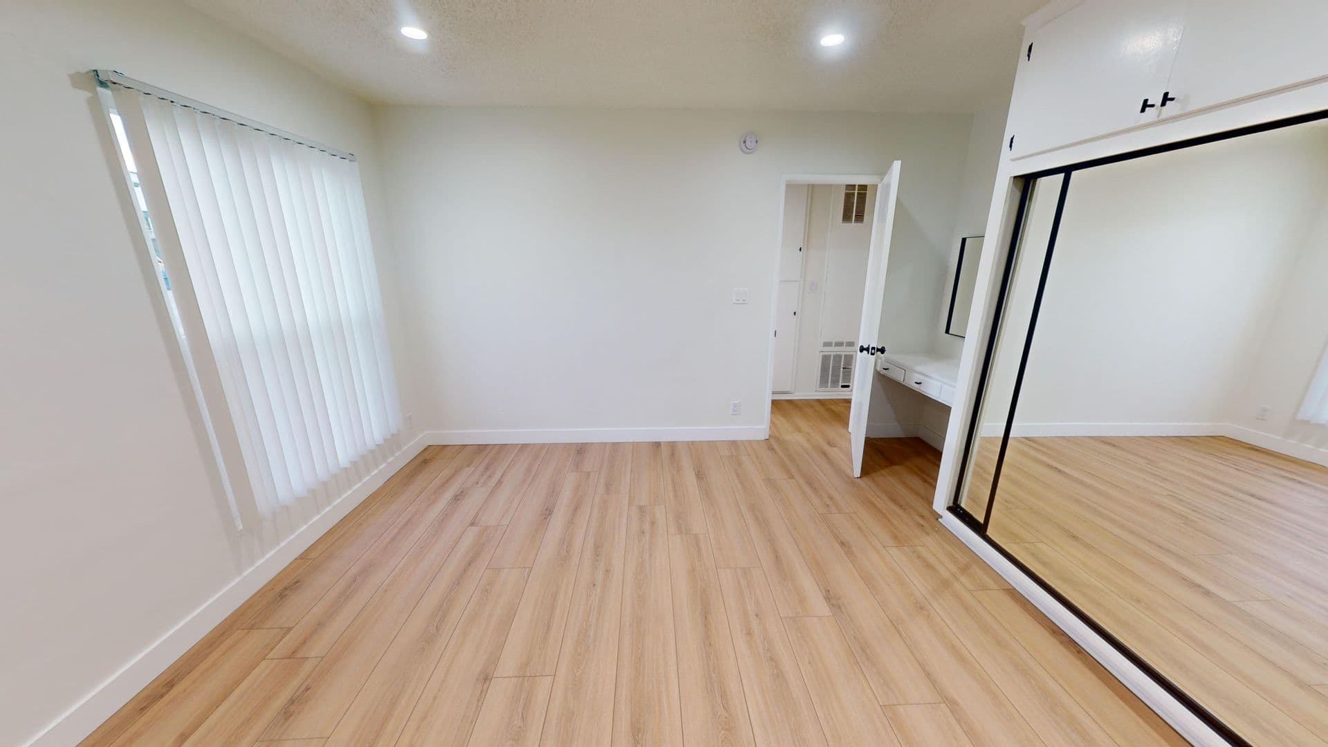 Valley Village Apartment: 12159 Magnolia Boulevard