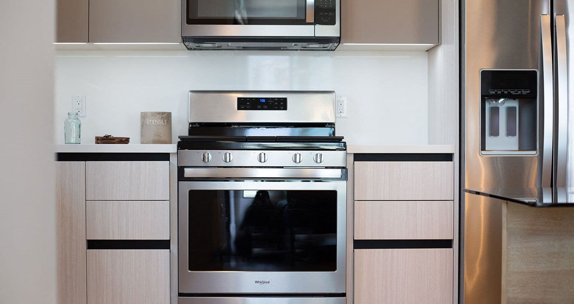 Los Angeles Apartment: 3675 Dunn Drive