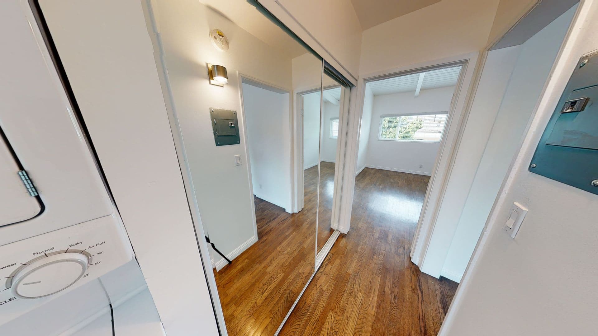 INGLEWOOD Apartment: 616 KEW ST.,