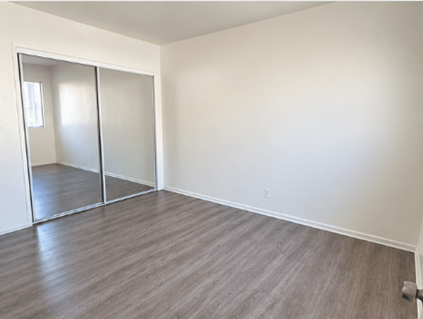 West Hollywood Apartment: 1001 North Gardner Street