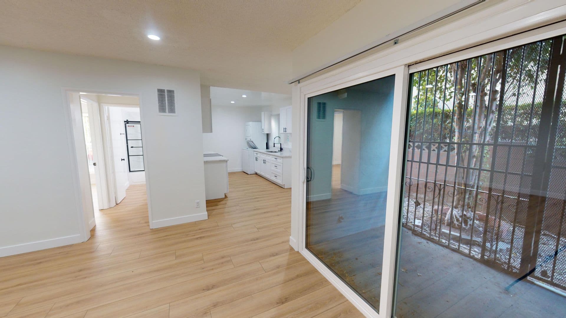 Valley Village Apartment: 12159 Magnolia Boulevard