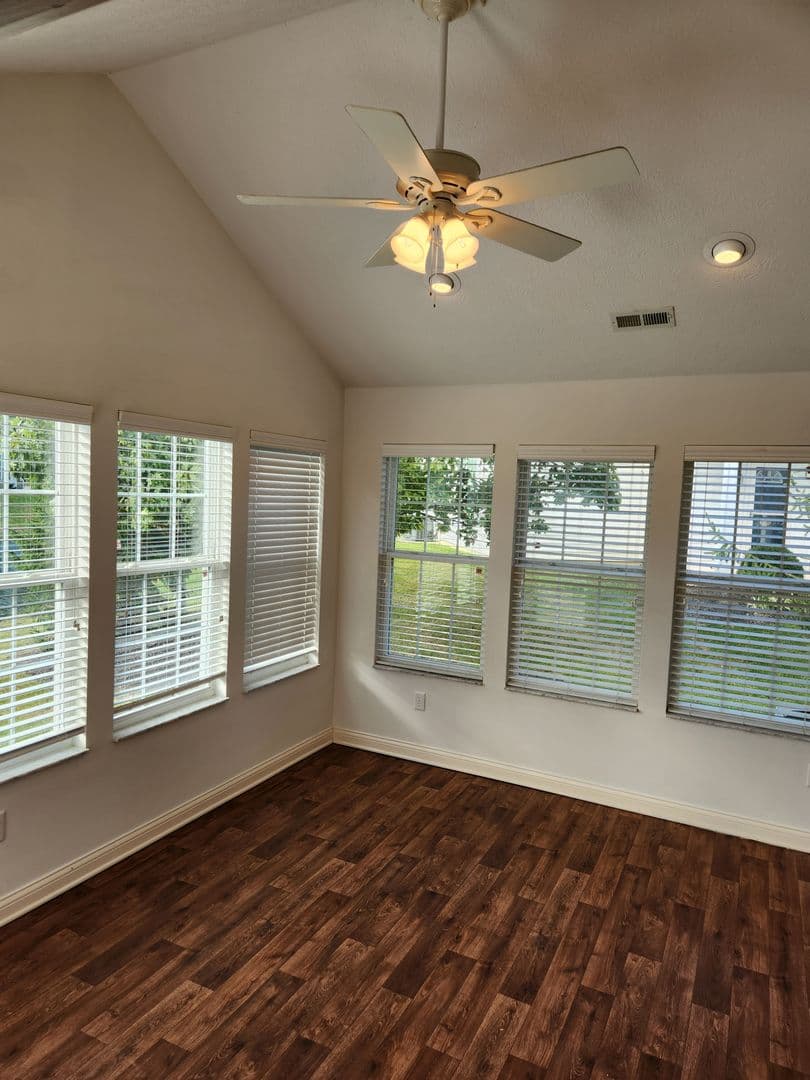 Columbus Condo: 5087 Dinard Way
