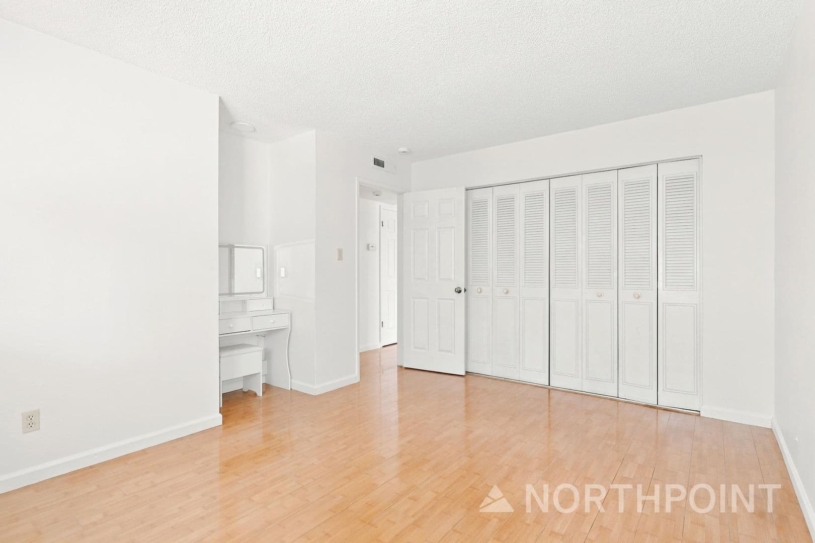 Carmichael Apartment: 5311 & 5313 Gibbons Drive
