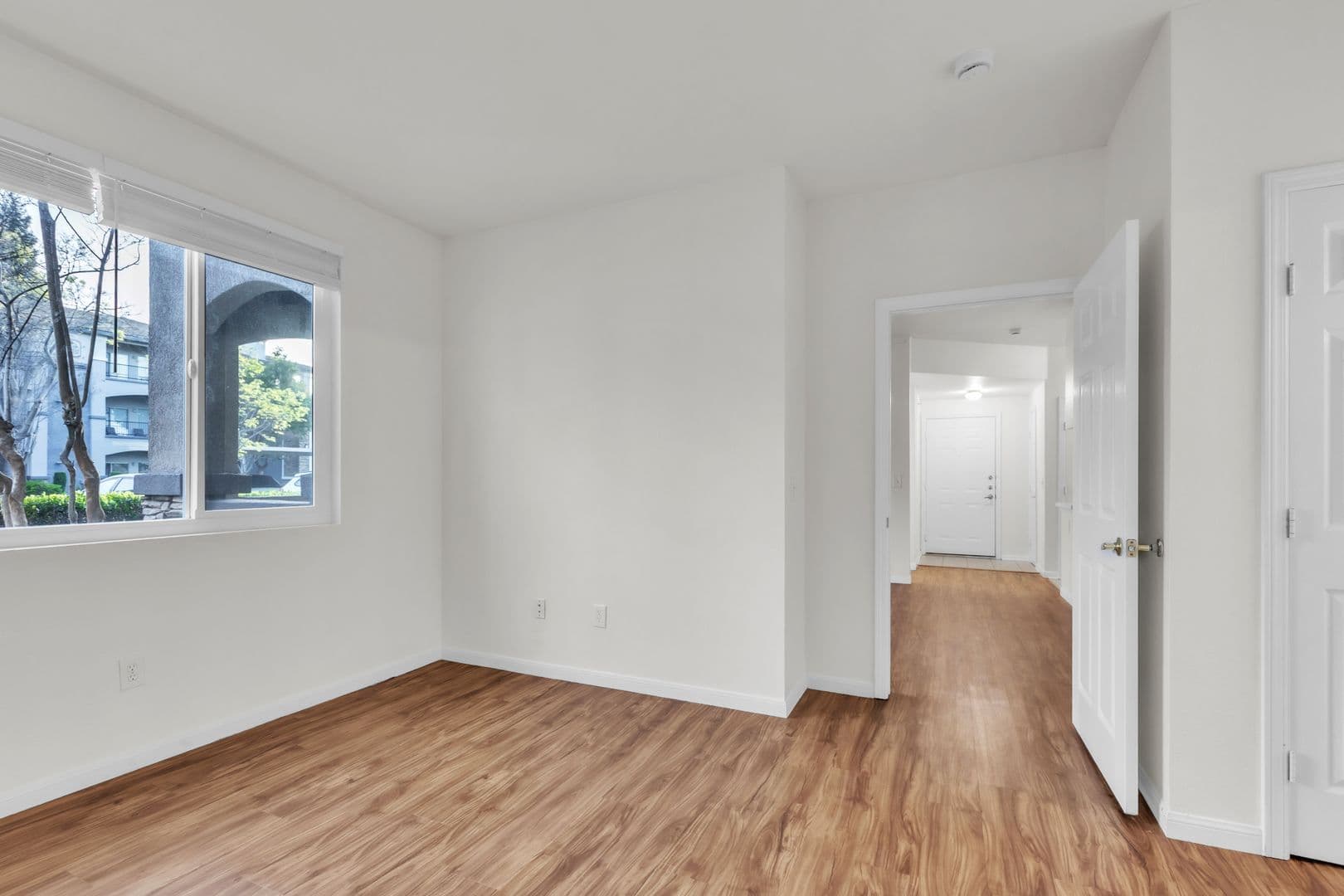 Roseville Apartment: 701 Gibson Dr